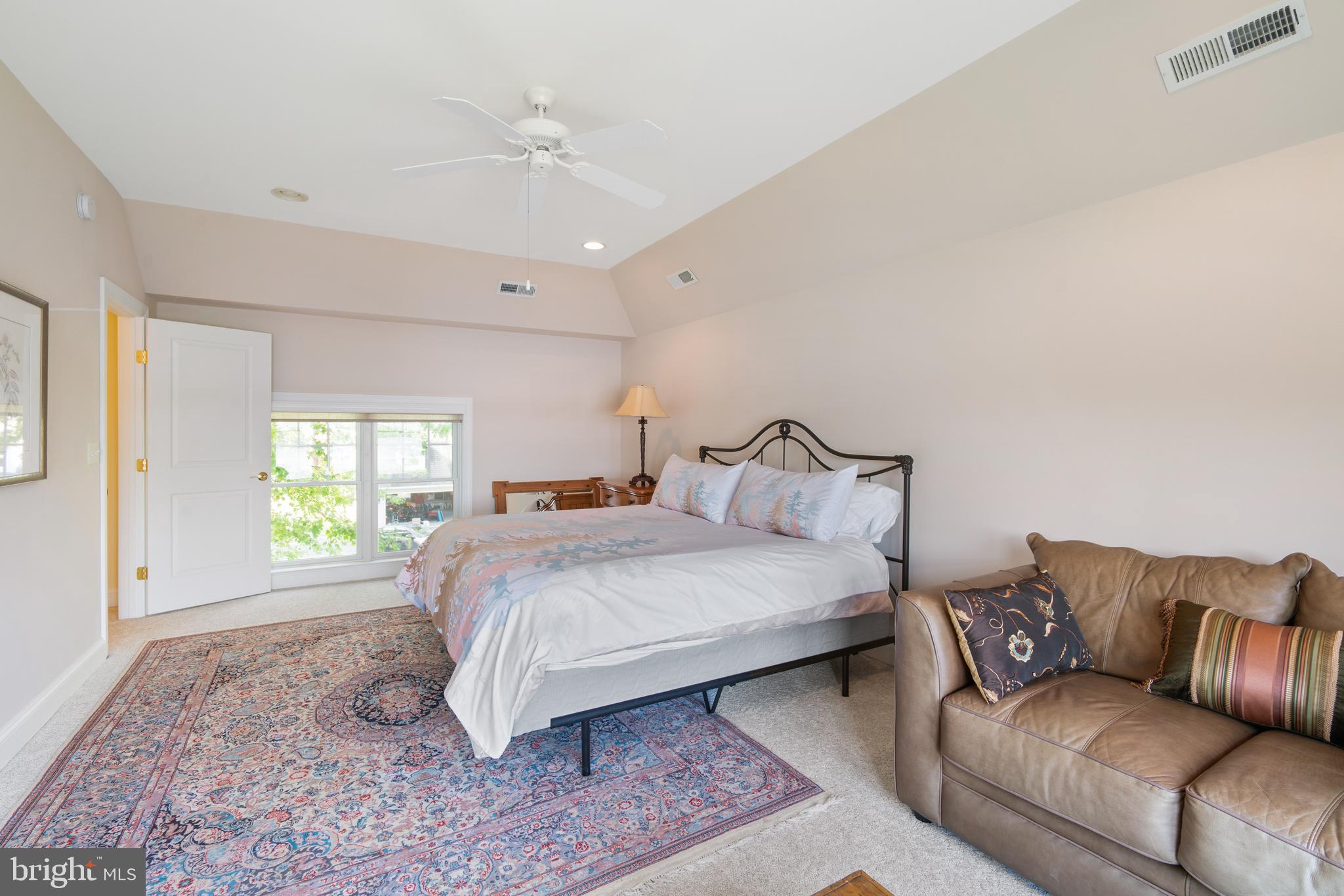 ROCK HALL - Residential