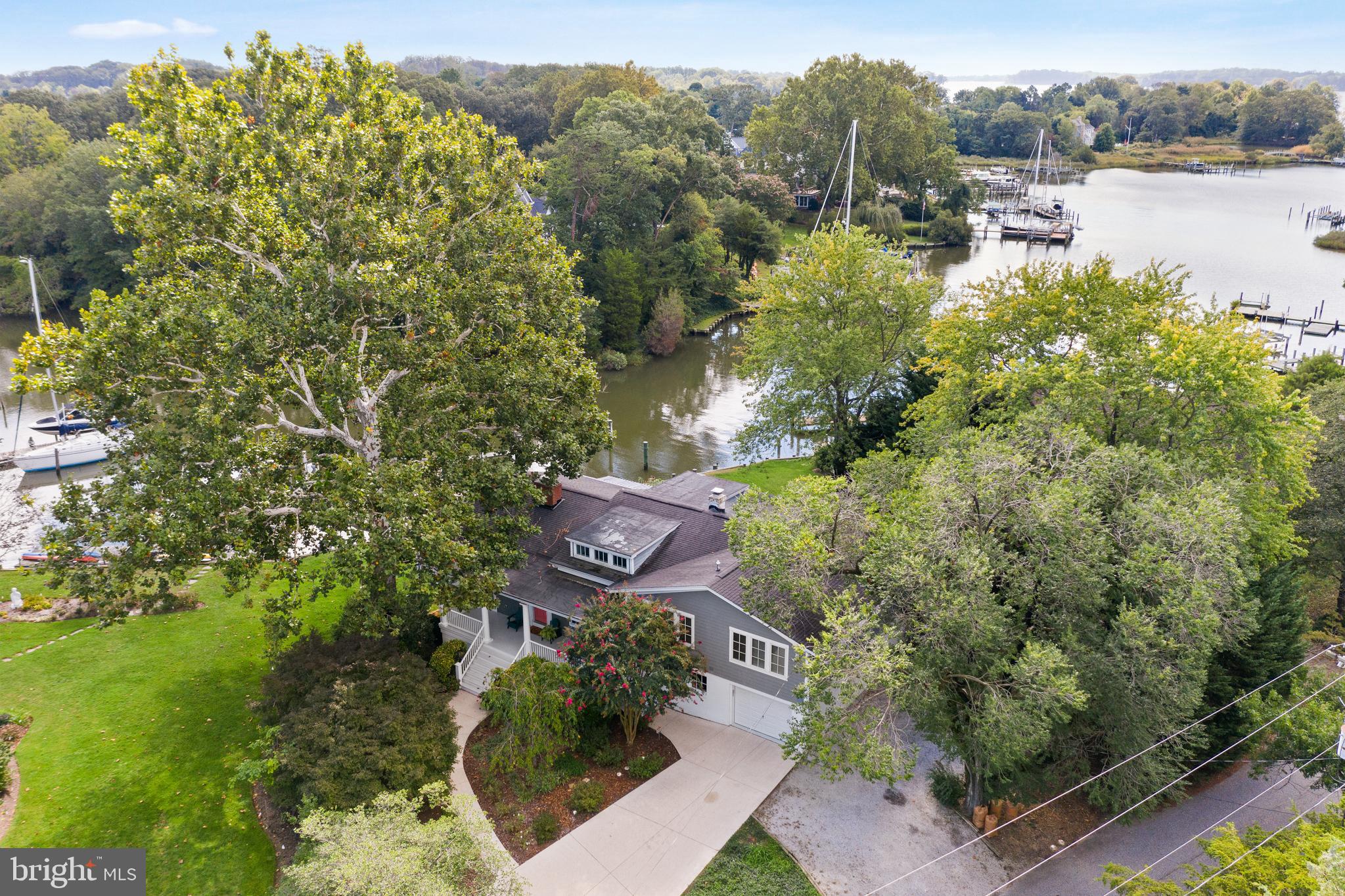 WILD ROSE SHORES - Residential