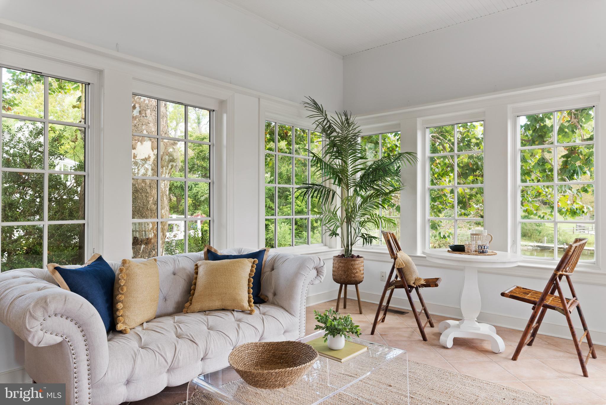 WILD ROSE SHORES - Residential