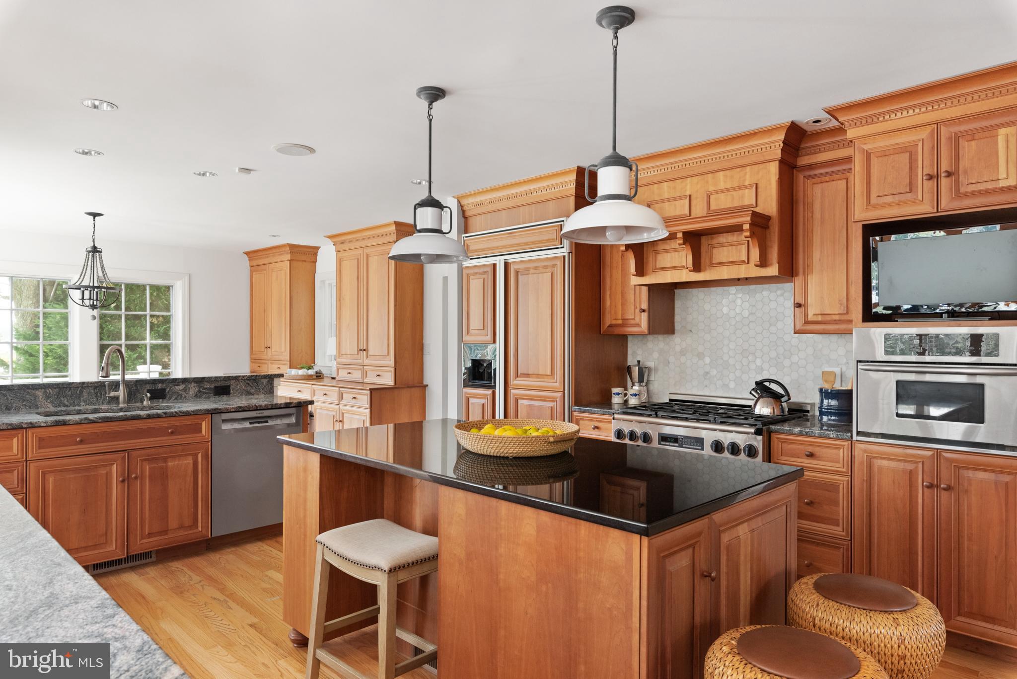 WILD ROSE SHORES - Residential