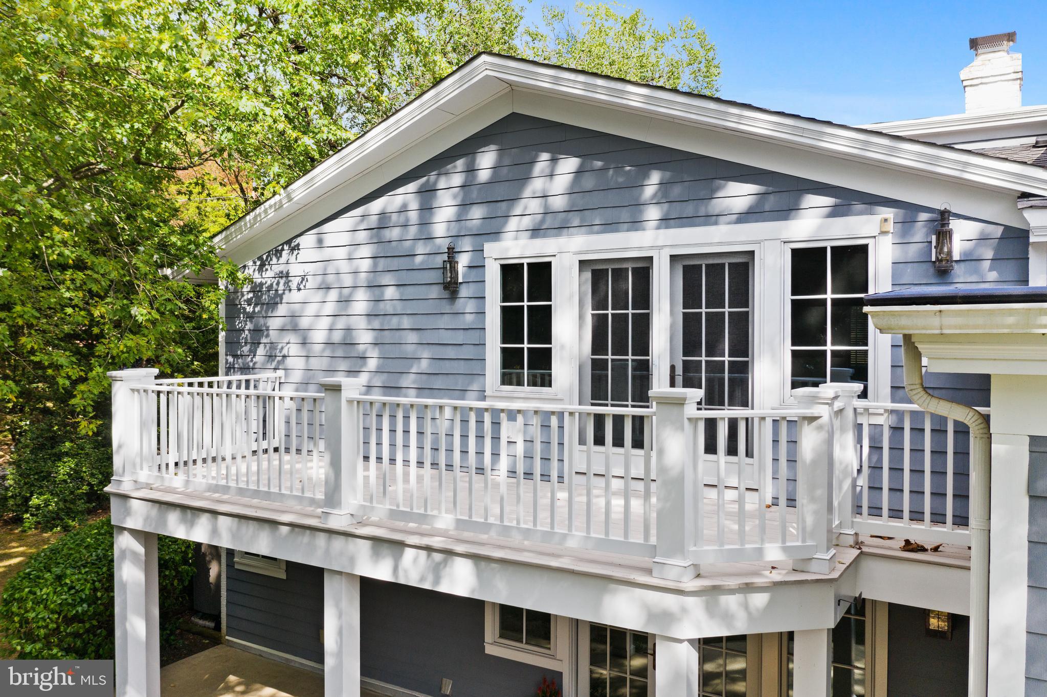 WILD ROSE SHORES - Residential