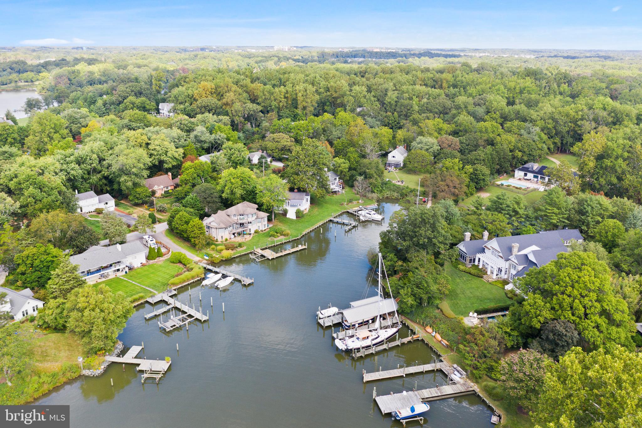 WILD ROSE SHORES - Residential