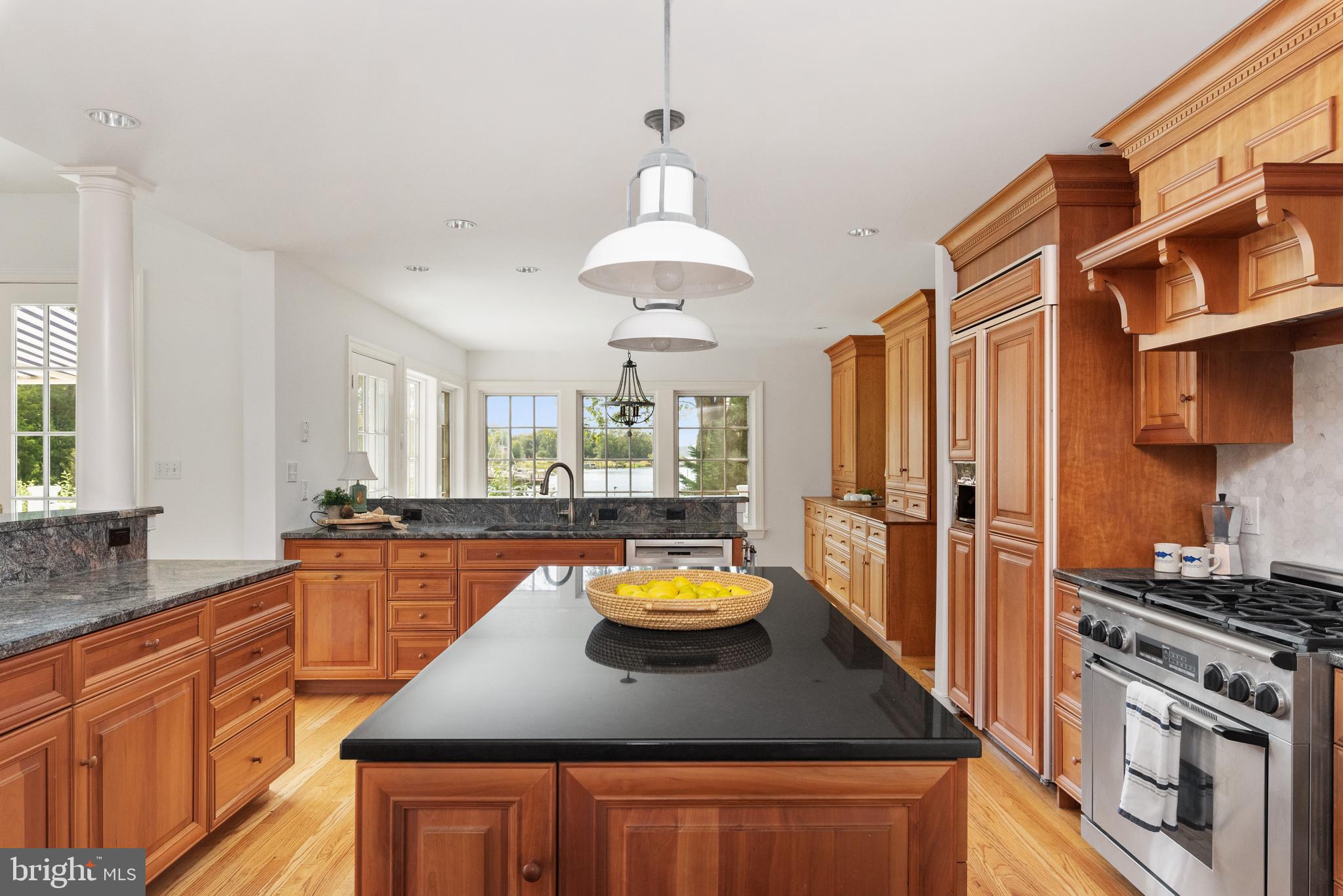 WILD ROSE SHORES - Residential