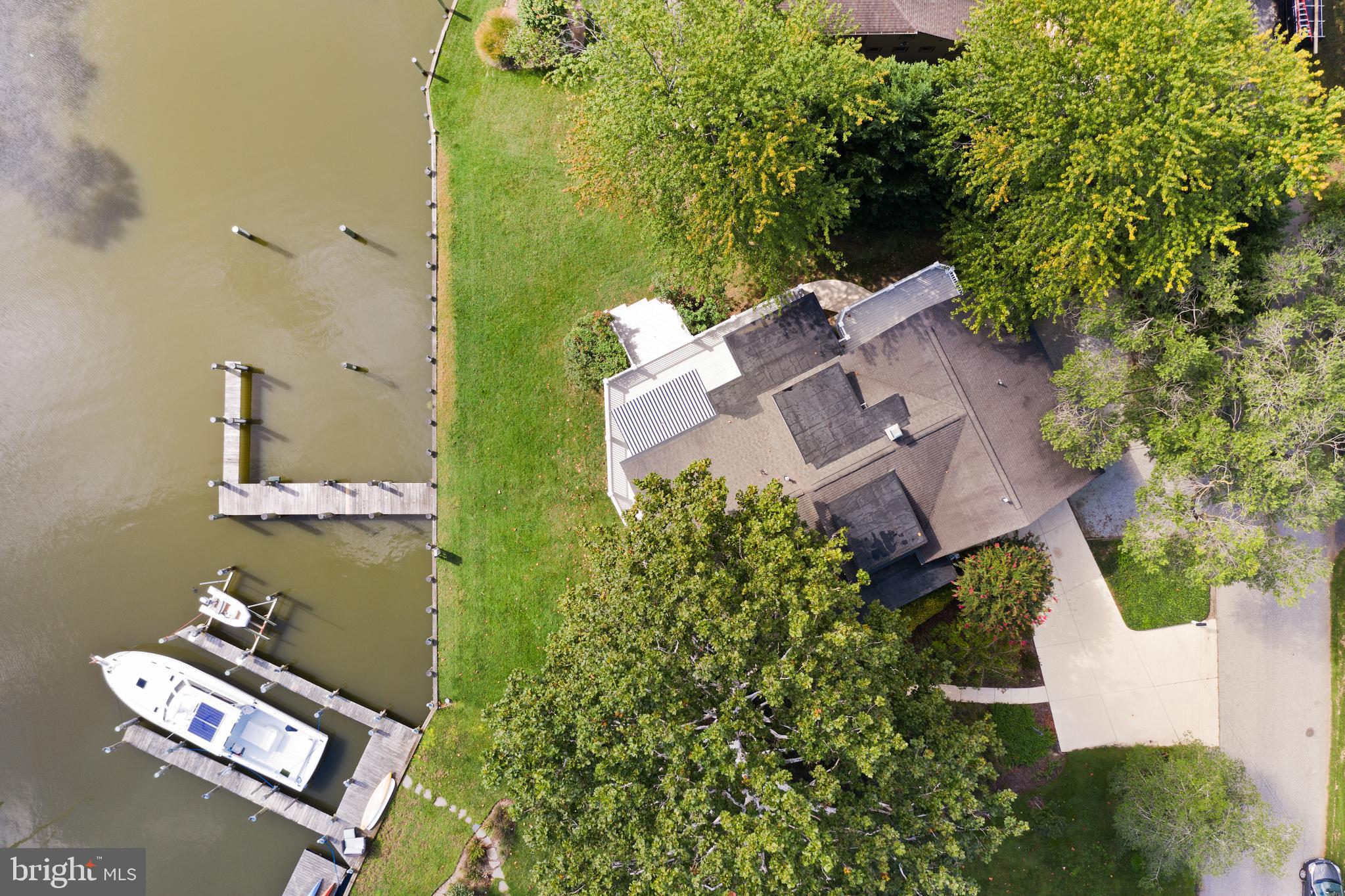 WILD ROSE SHORES - Residential