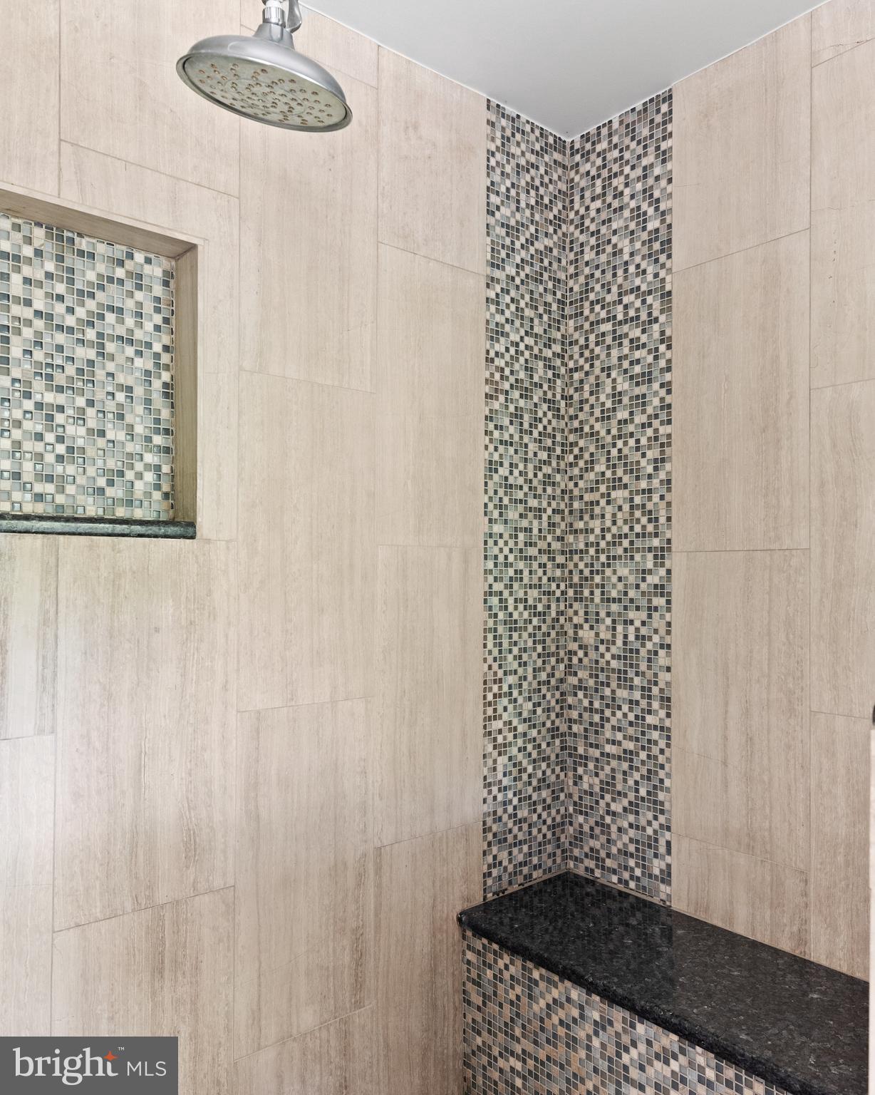 WILD ROSE SHORES - Residential