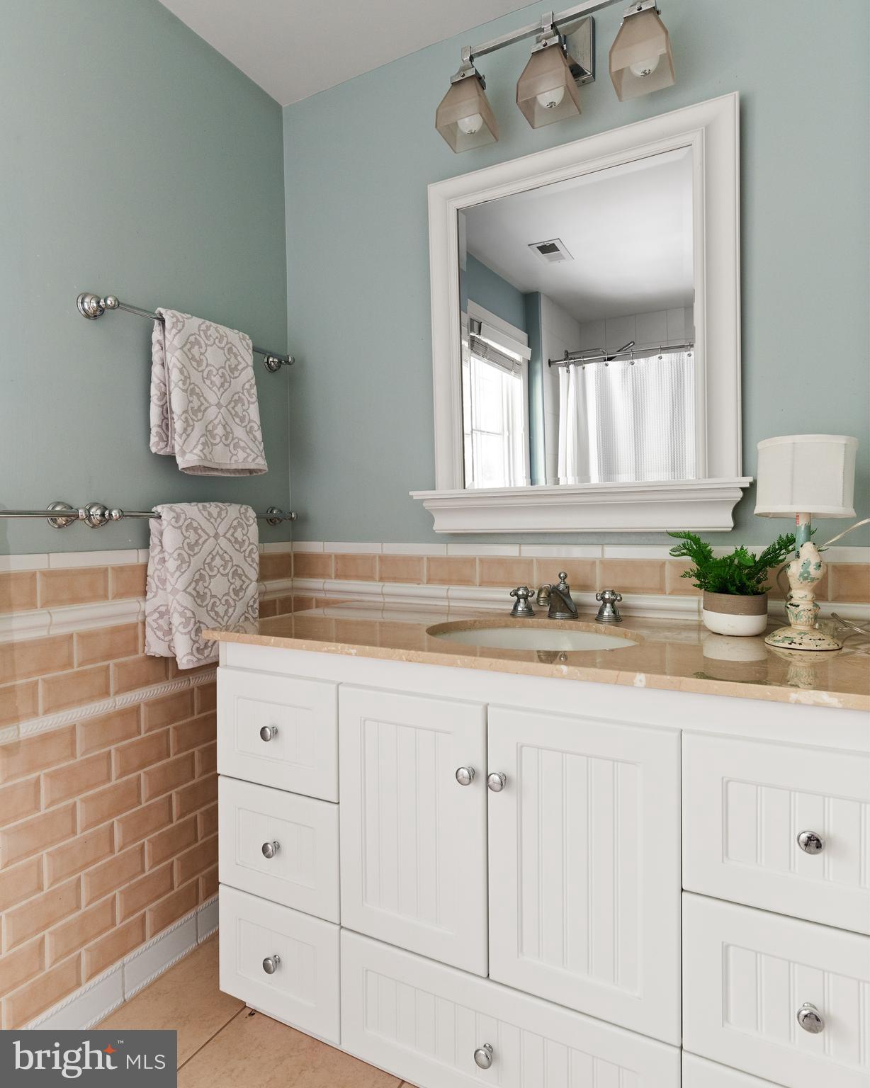 WILD ROSE SHORES - Residential