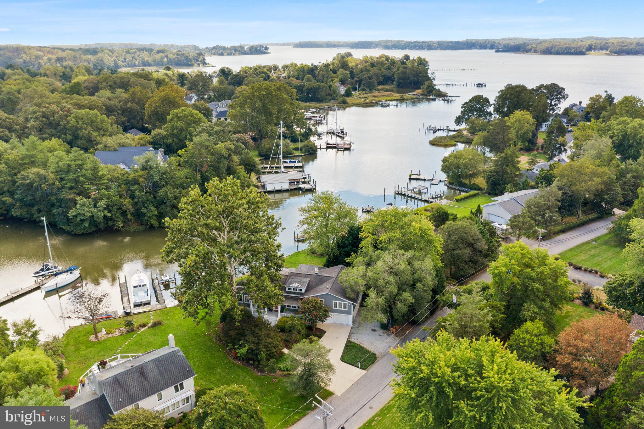 WILD ROSE SHORES - Residential