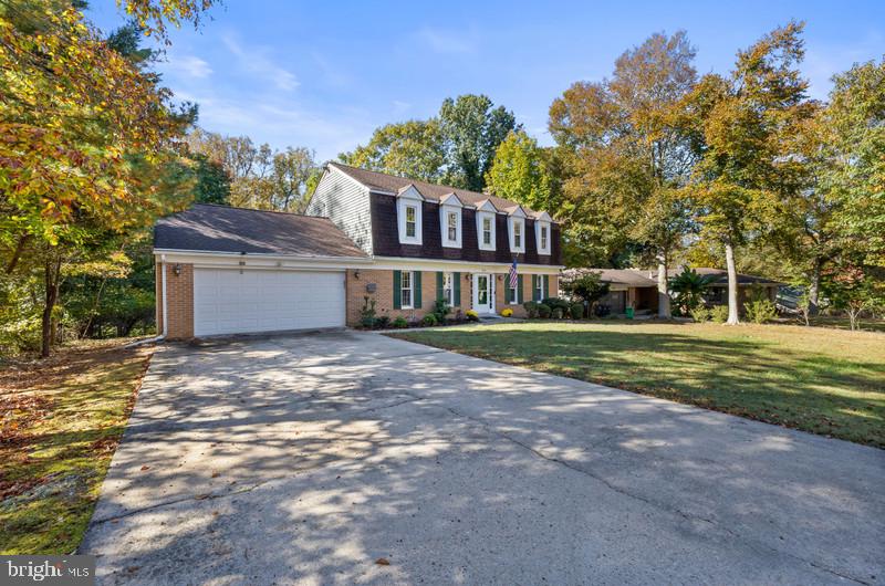 513 HOLLY ROAD