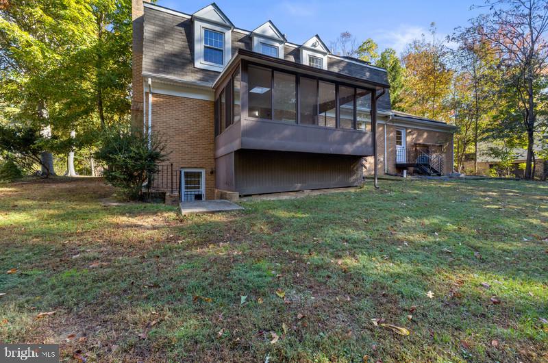513 HOLLY ROAD