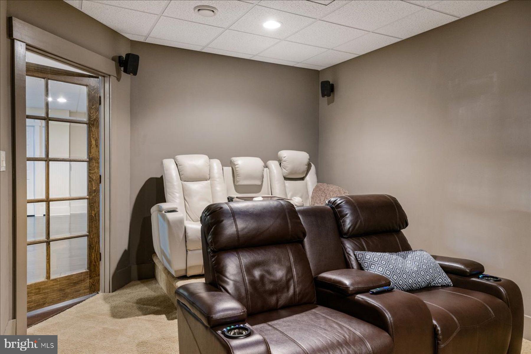 RIDGE VALLEY - Residential