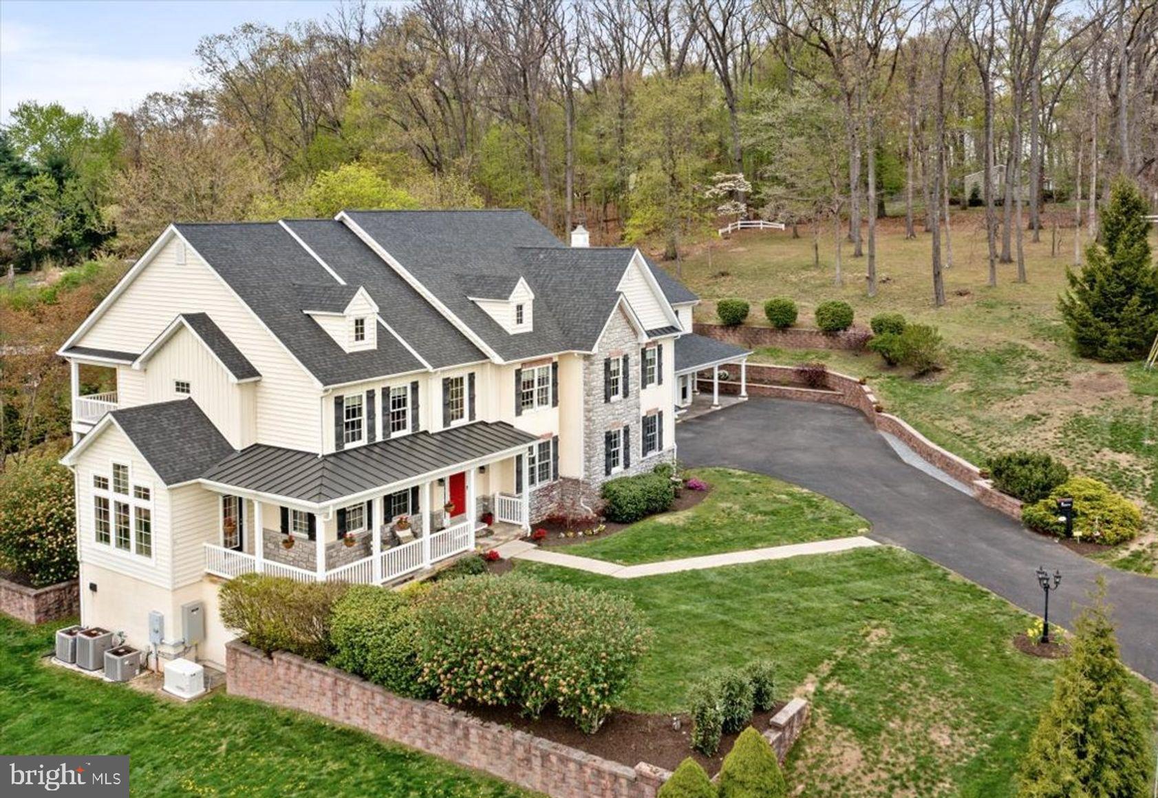 RIDGE VALLEY - Residential