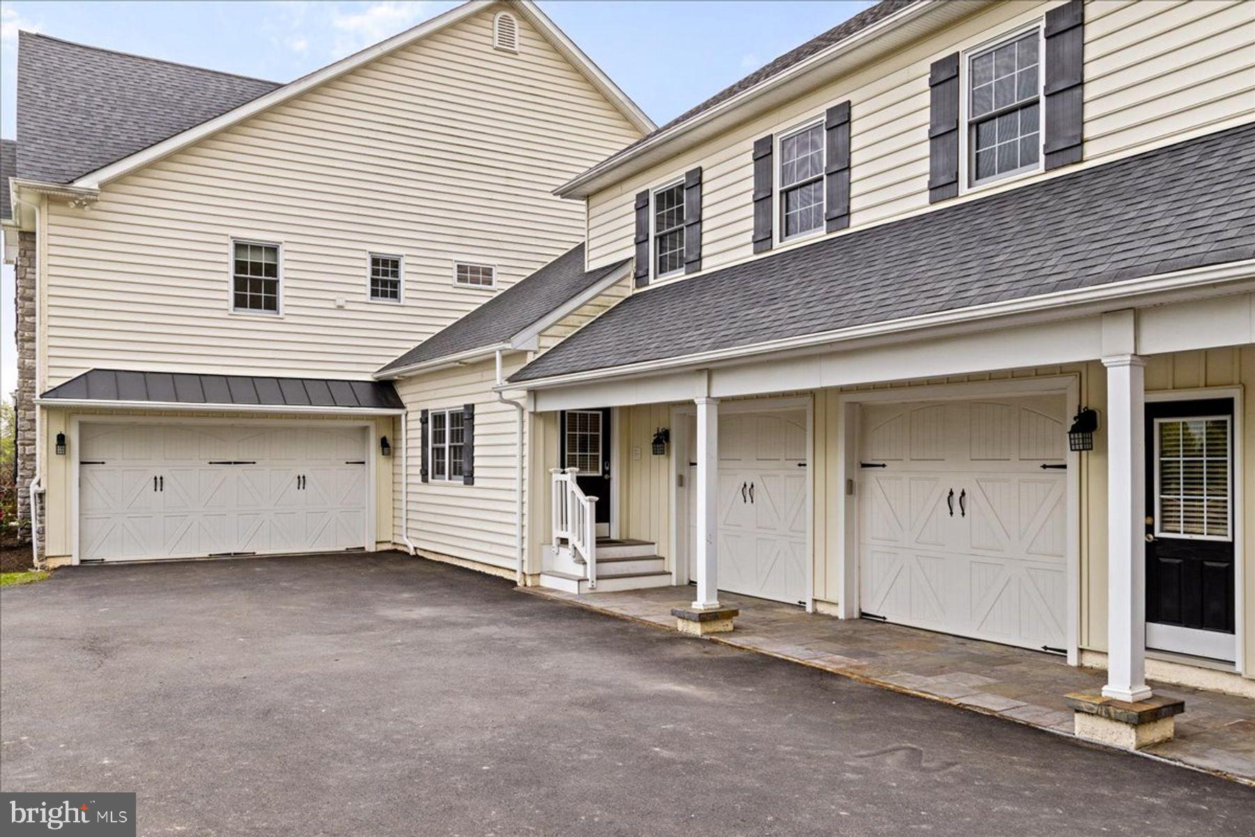 RIDGE VALLEY - Residential