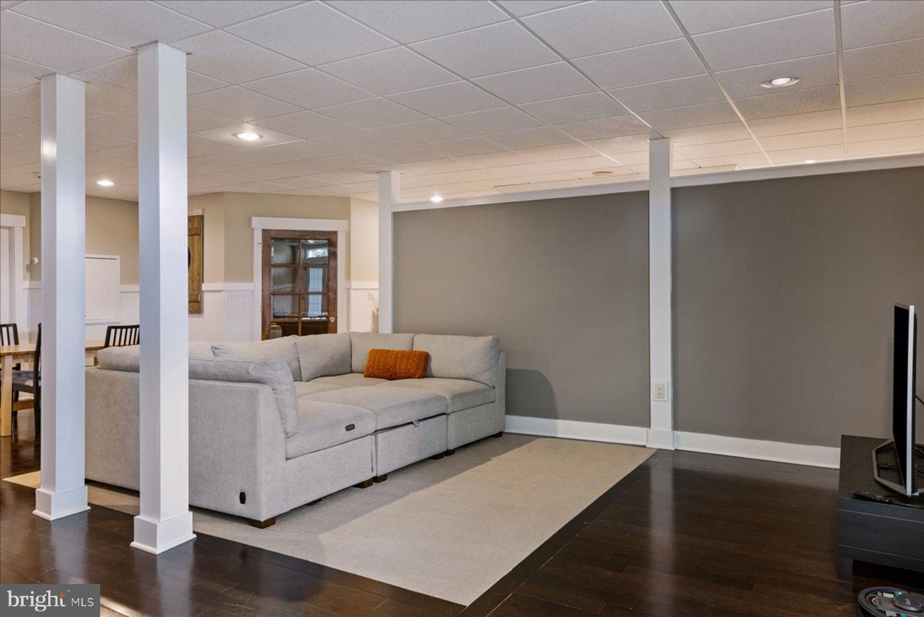 RIDGE VALLEY - Residential