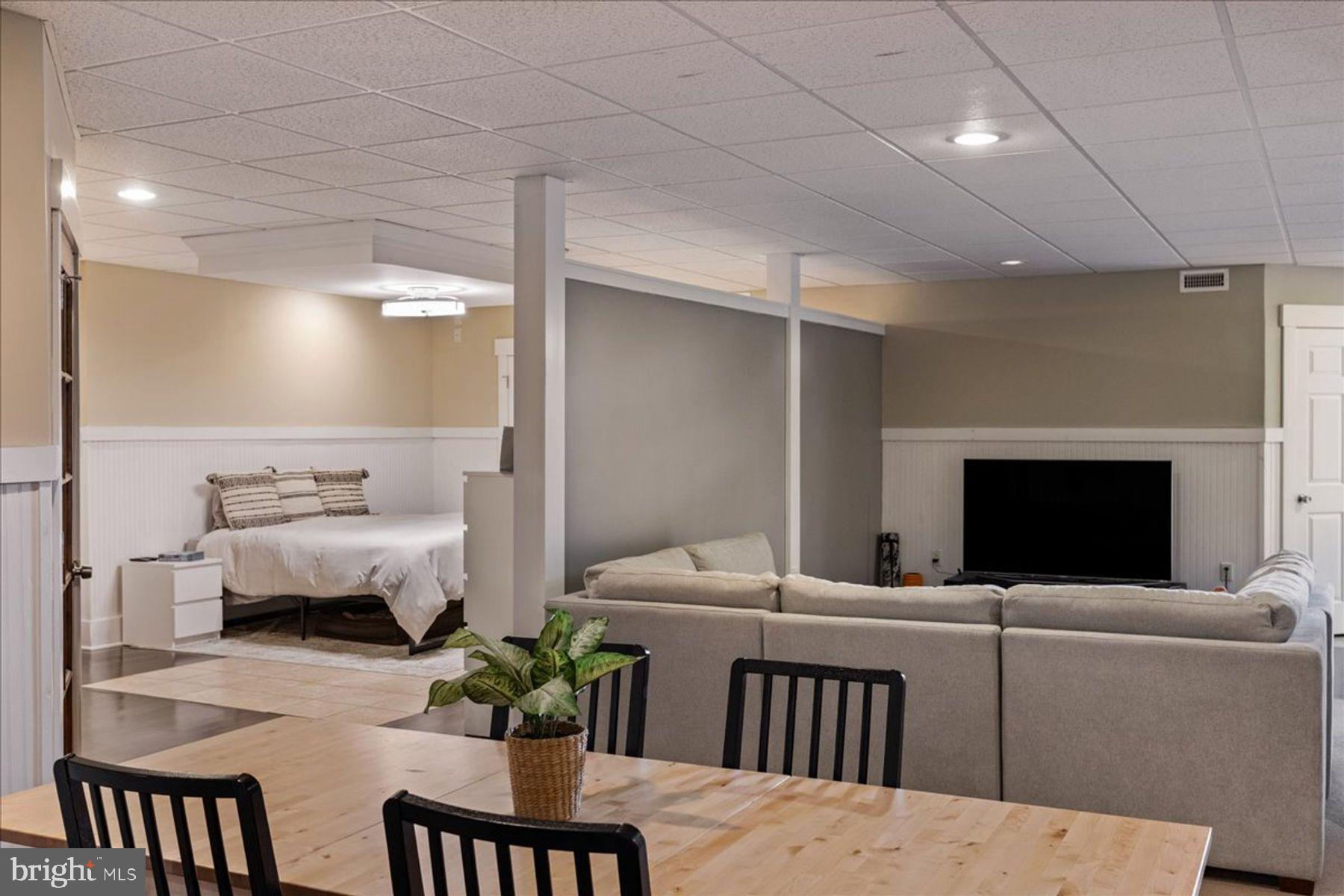 RIDGE VALLEY - Residential