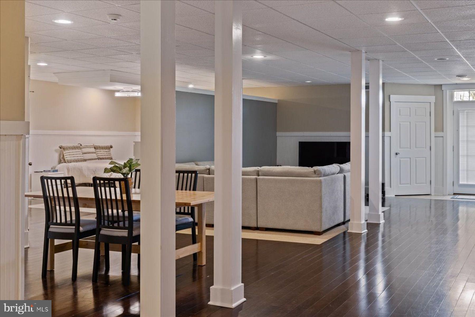 RIDGE VALLEY - Residential