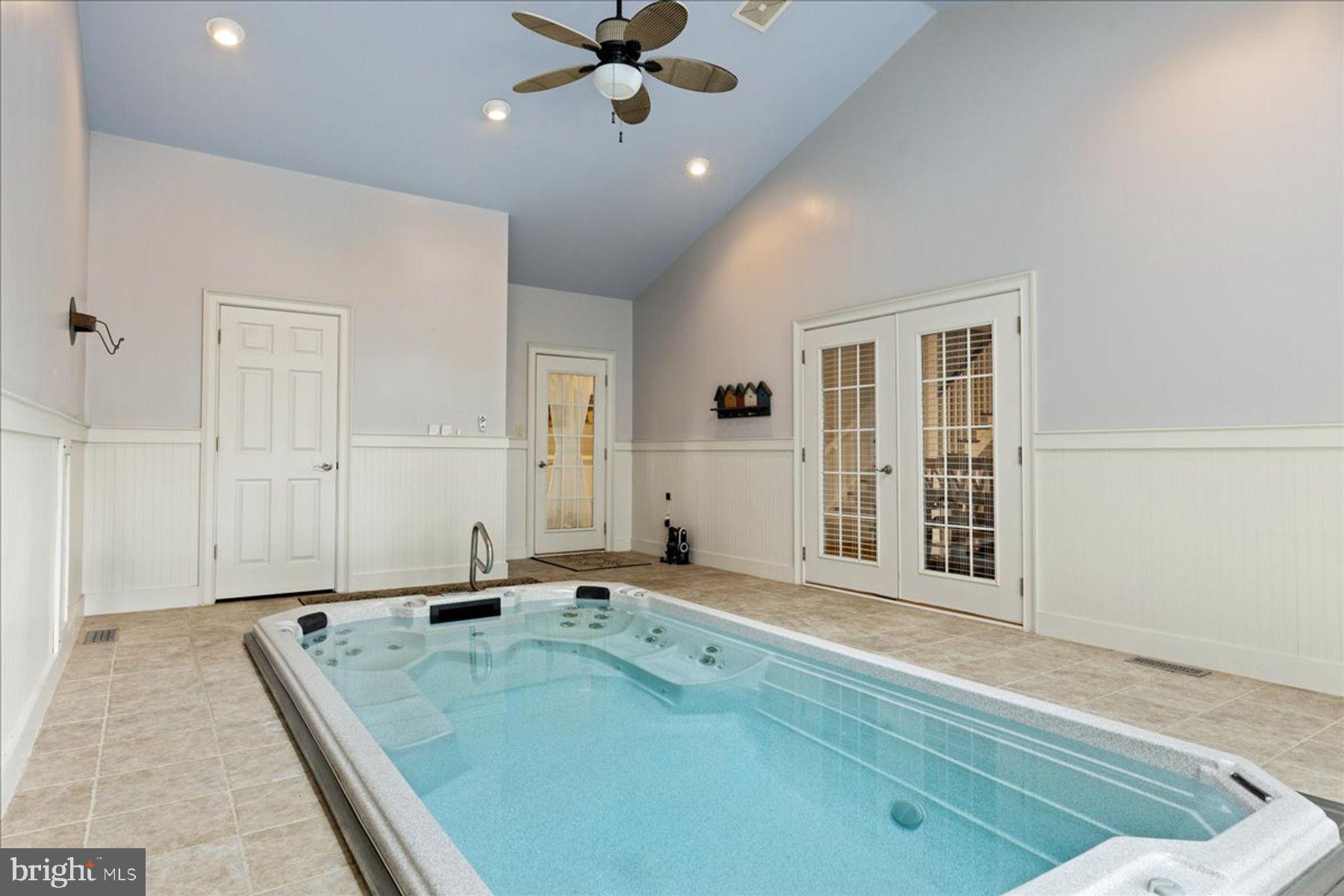 RIDGE VALLEY - Residential