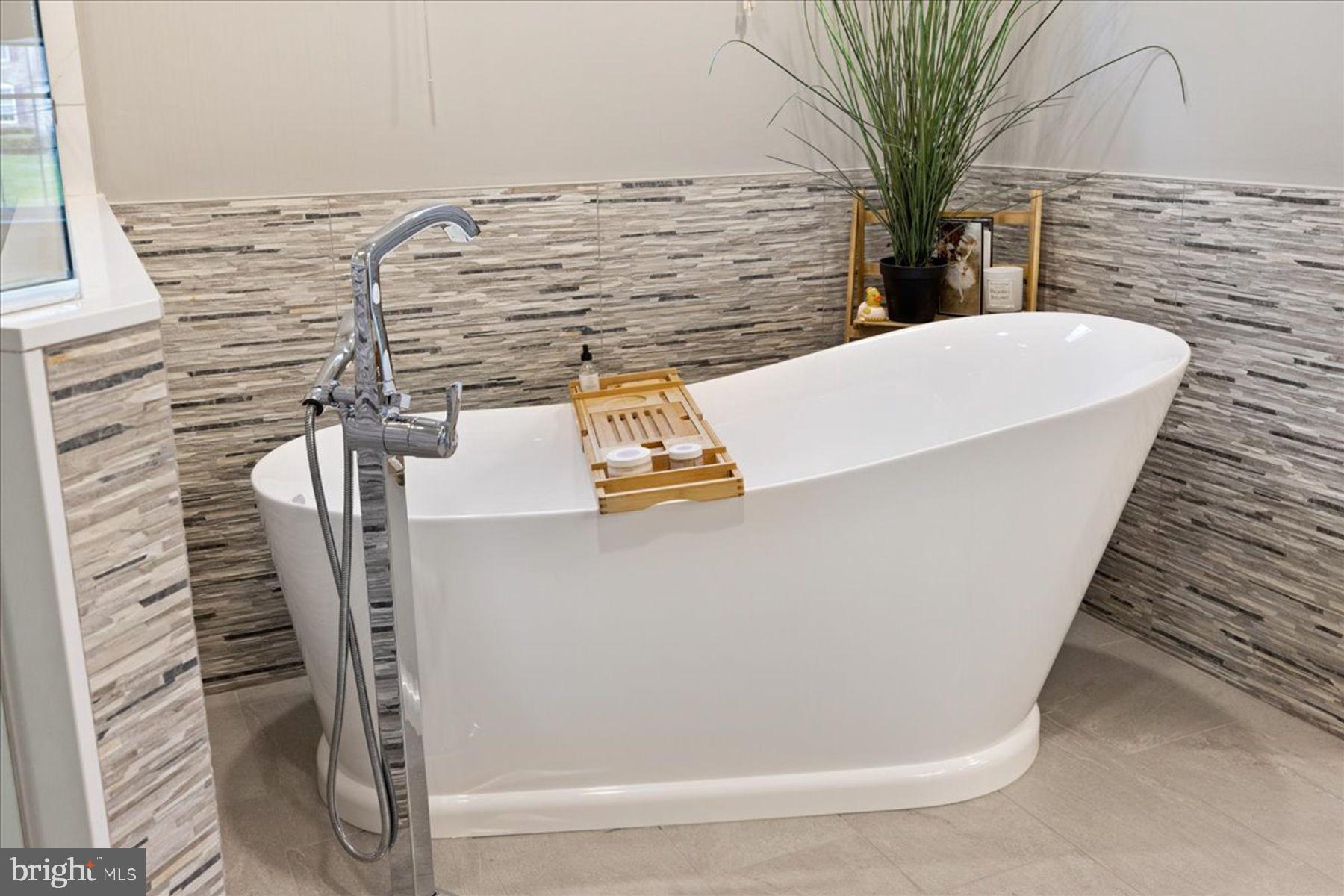 RIDGE VALLEY - Residential