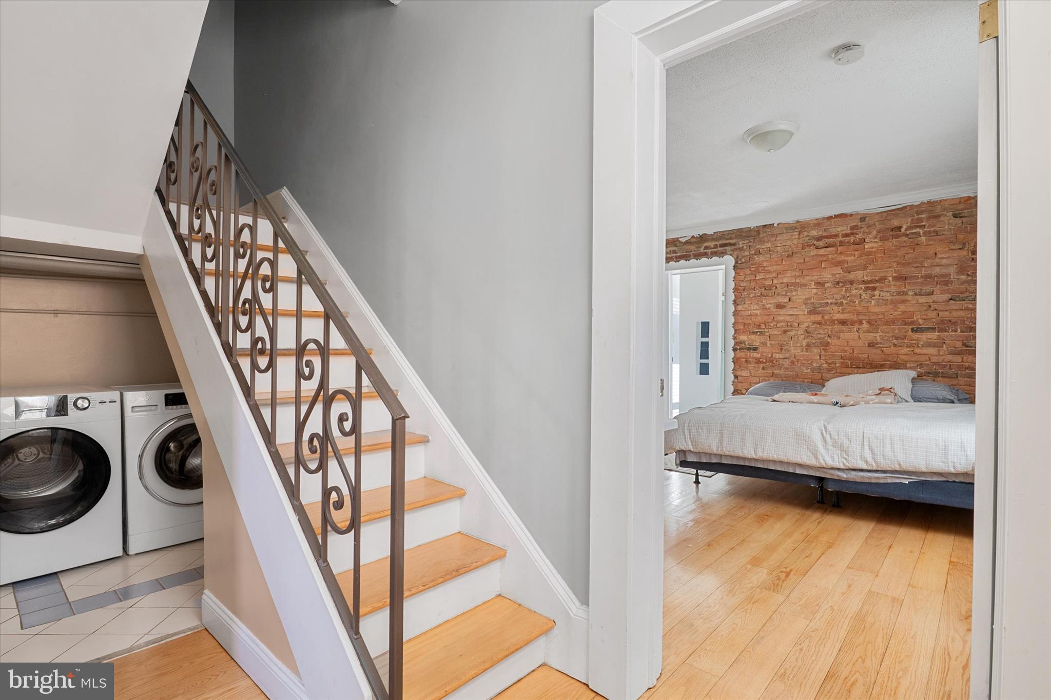 LITTLE ITALY - Residential Income