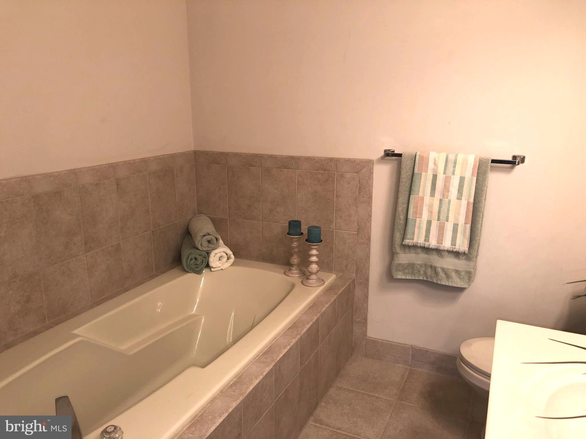 LIFESTYLE AT SULLY STATION - Residential