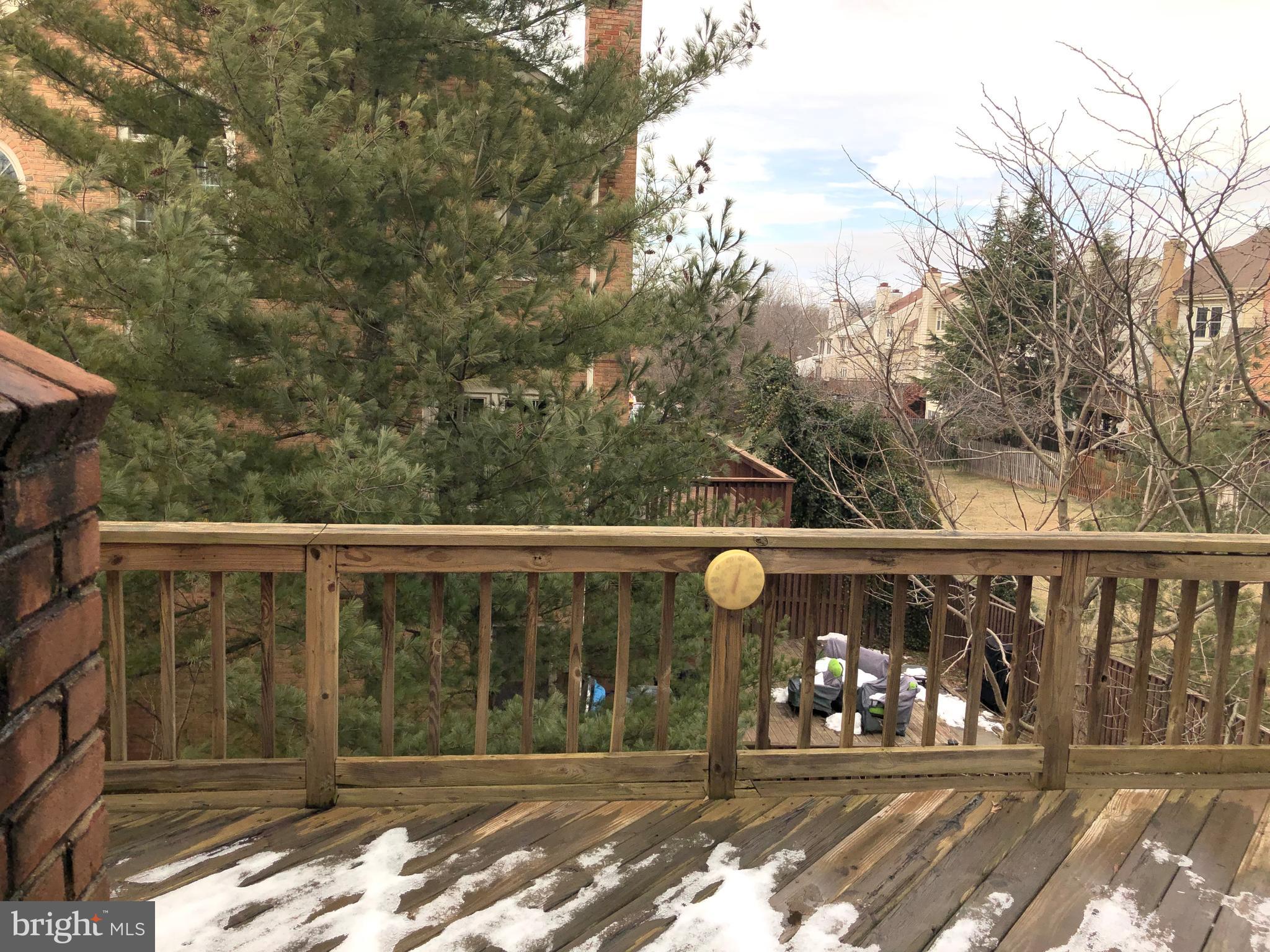 LIFESTYLE AT SULLY STATION - Residential