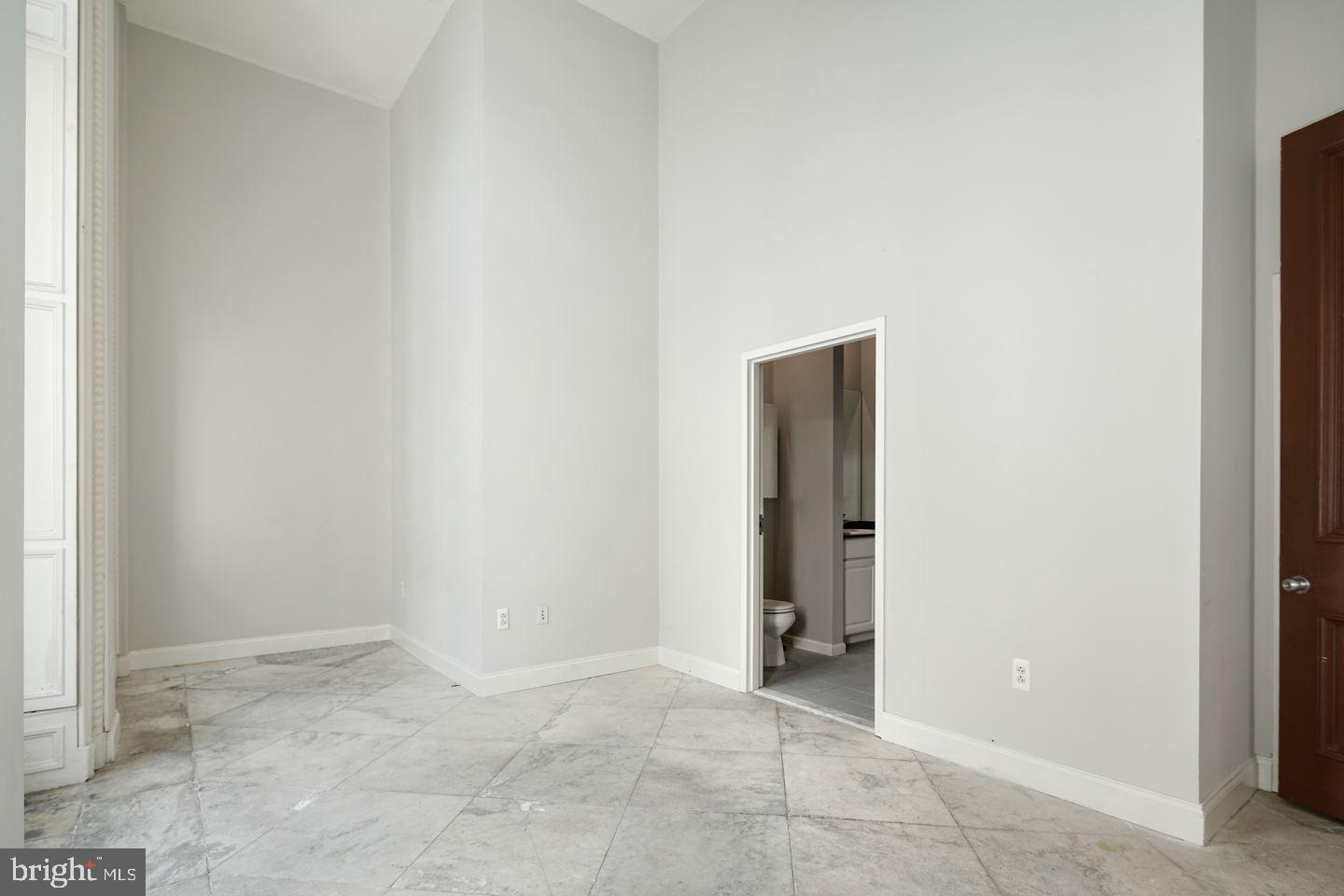 WASHINGTON SQ WEST - Residential