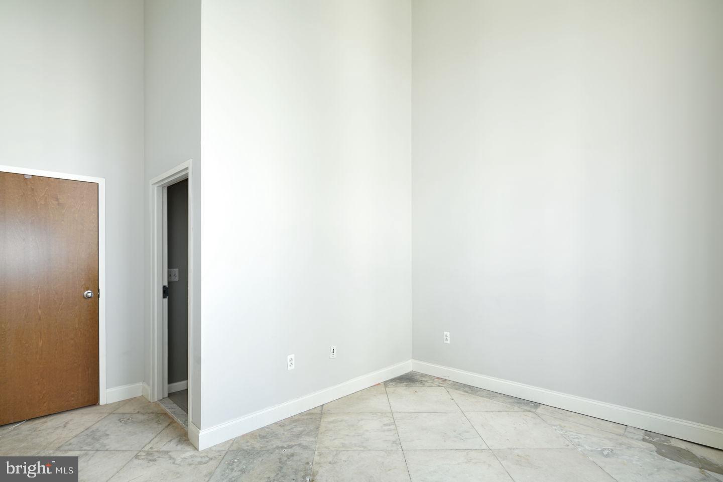 WASHINGTON SQ WEST - Residential