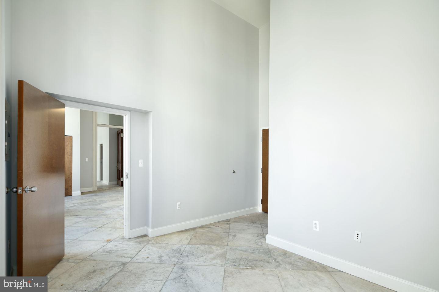 WASHINGTON SQ WEST - Residential