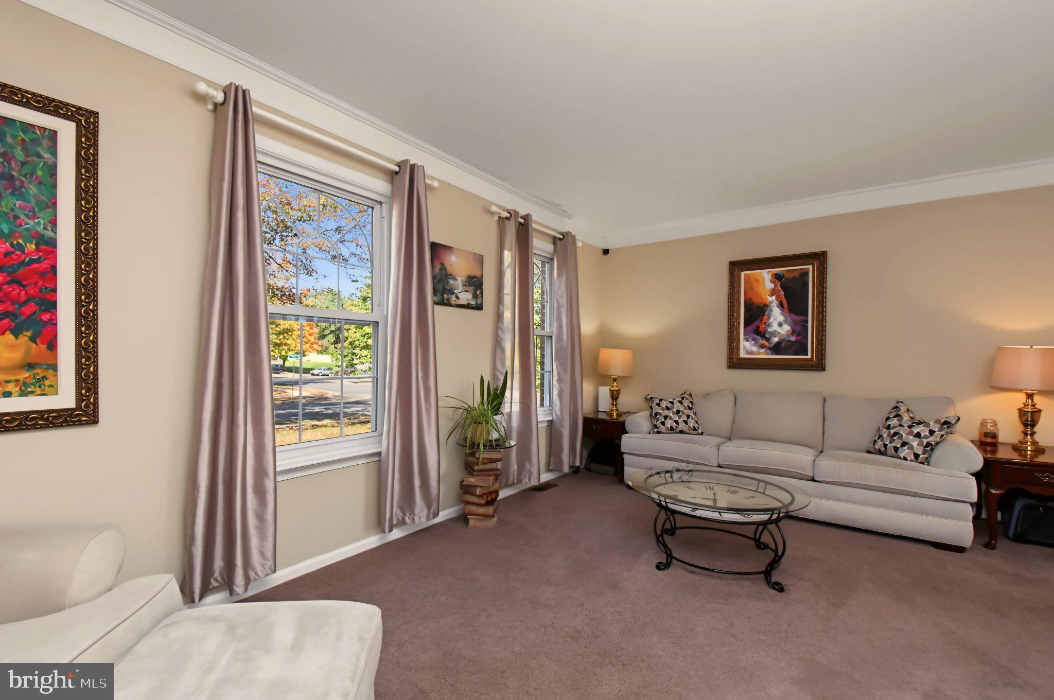 101 GLASGOW CIRCLE