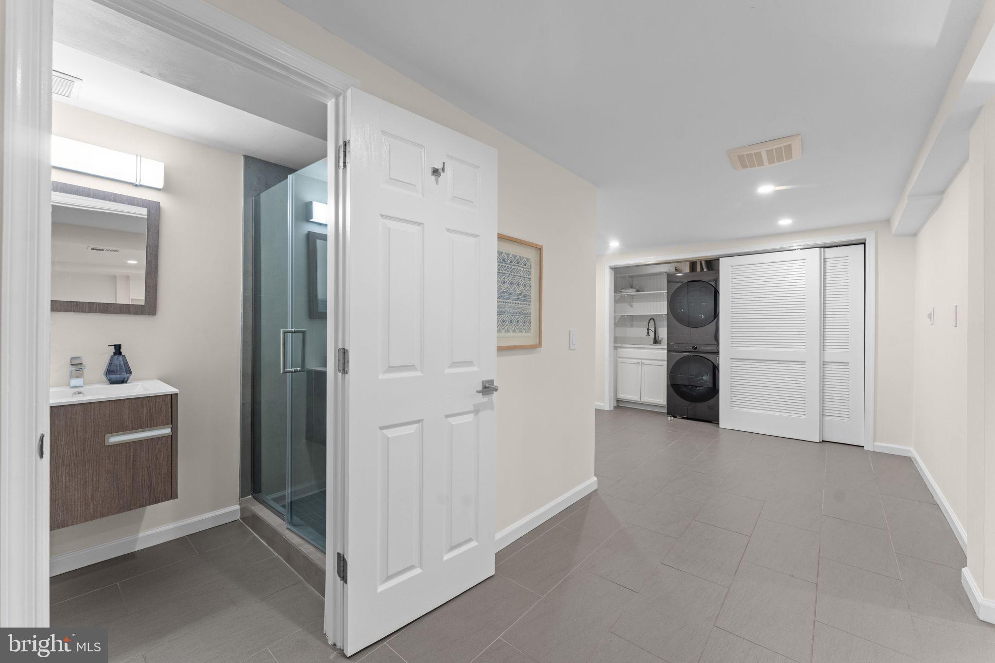 WESTGATE - Residential