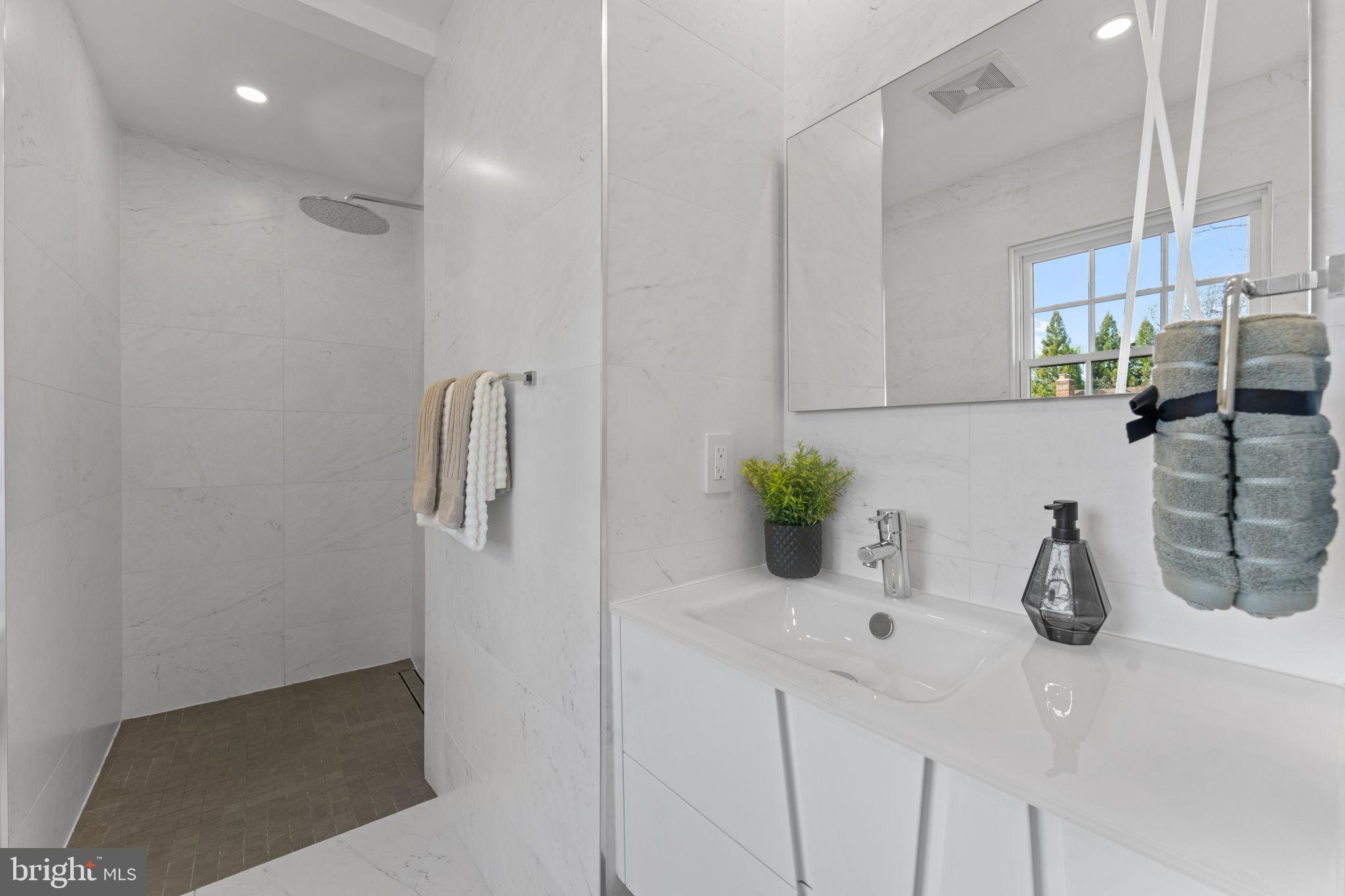 WESTGATE - Residential