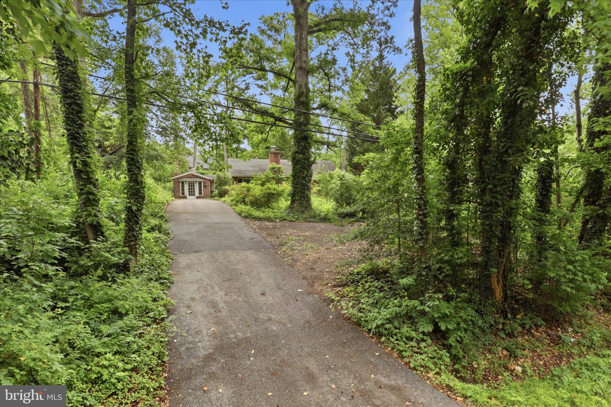 7613 FORT HUNT ROAD