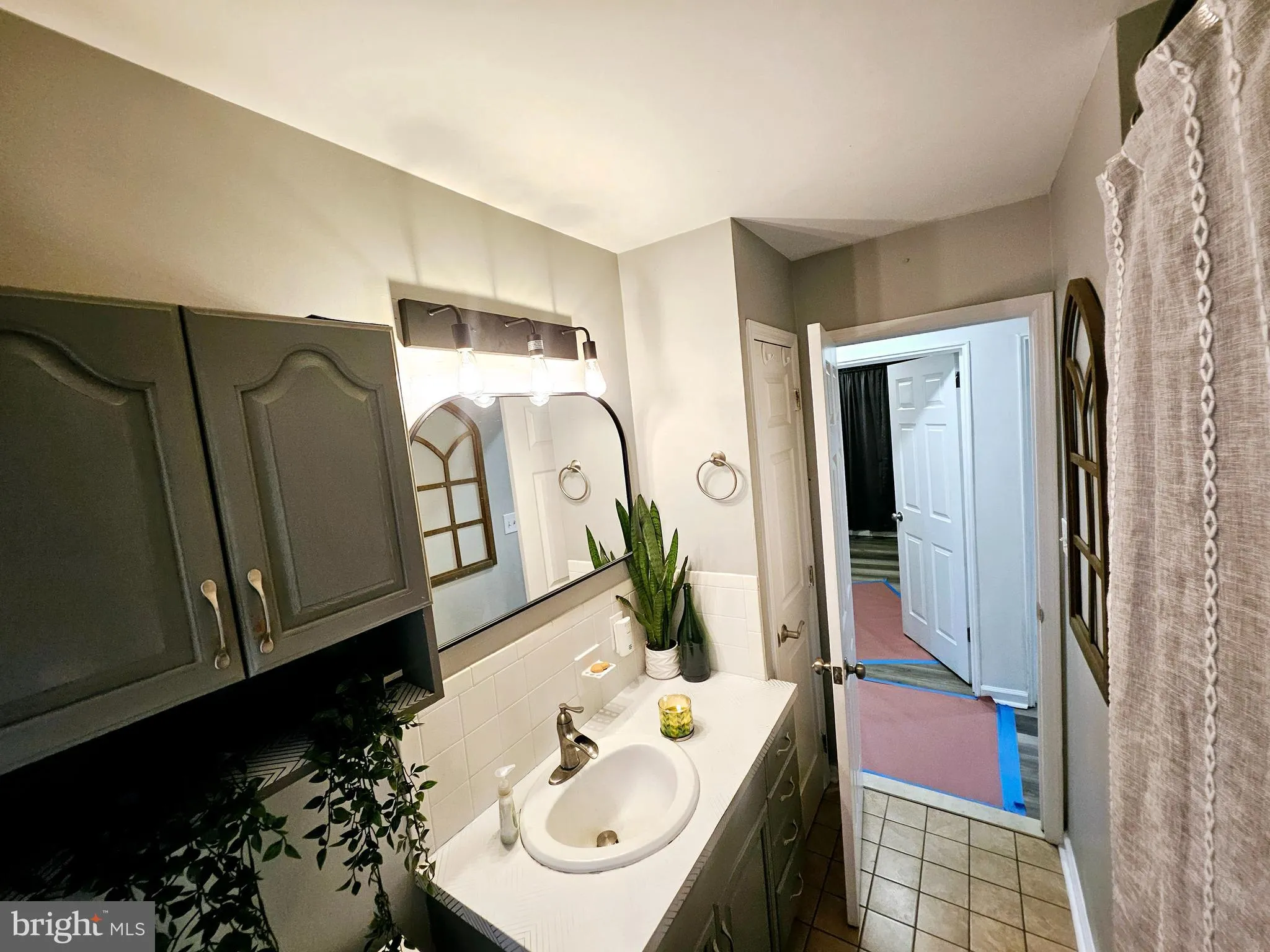 Mount Laurel, New Jersey 08054, United States, 3 Bedrooms Bedrooms, ,2 BathroomsBathrooms,Residential,Active,91610