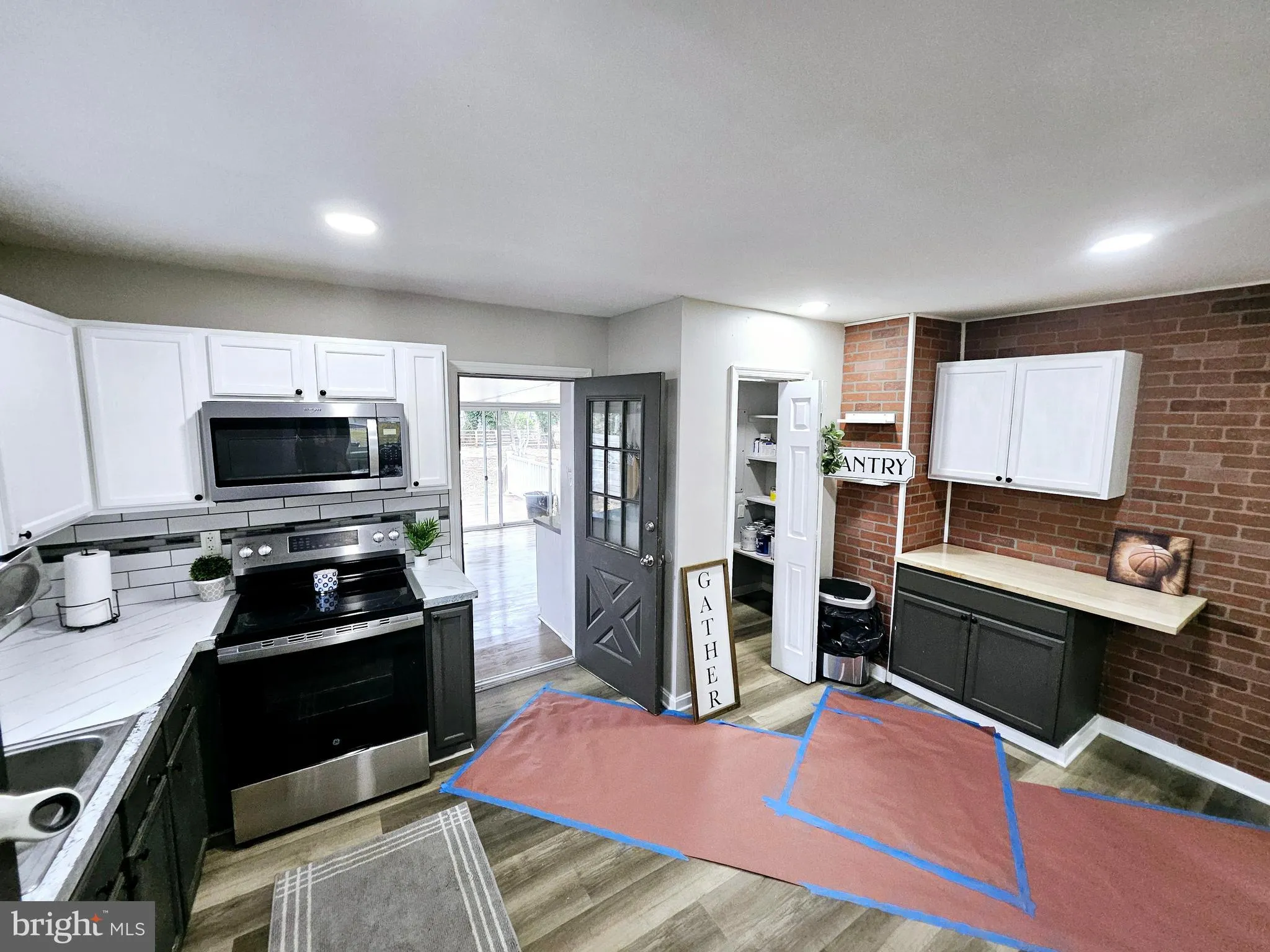 Mount Laurel, New Jersey 08054, United States, 3 Bedrooms Bedrooms, ,2 BathroomsBathrooms,Residential,Active,91610