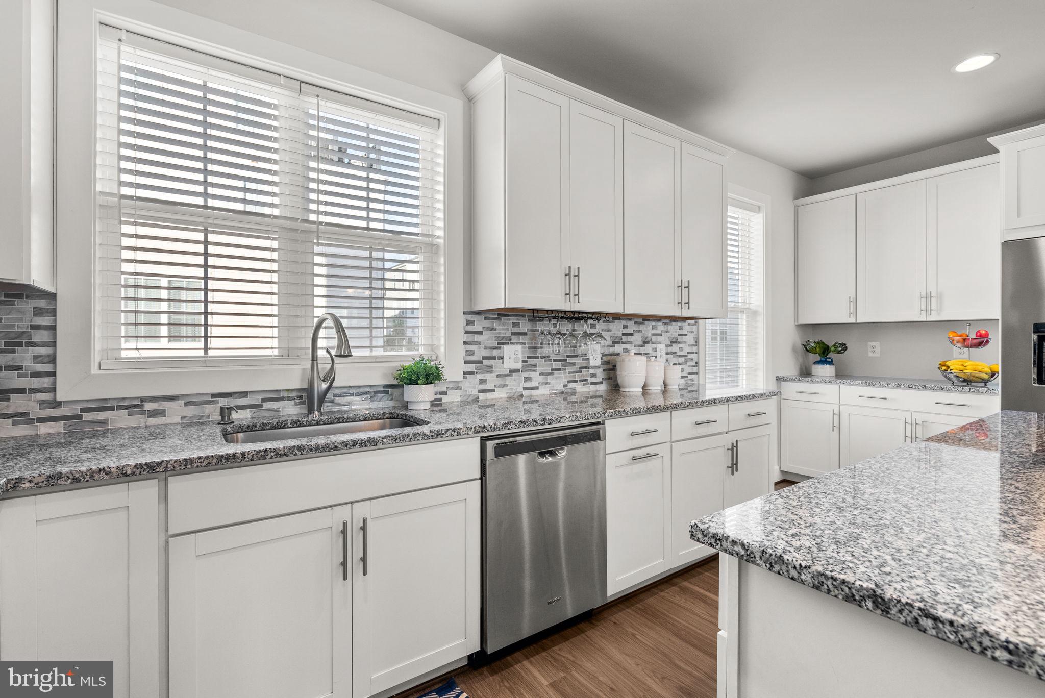 GLENMONT METROCENTRE - Residential