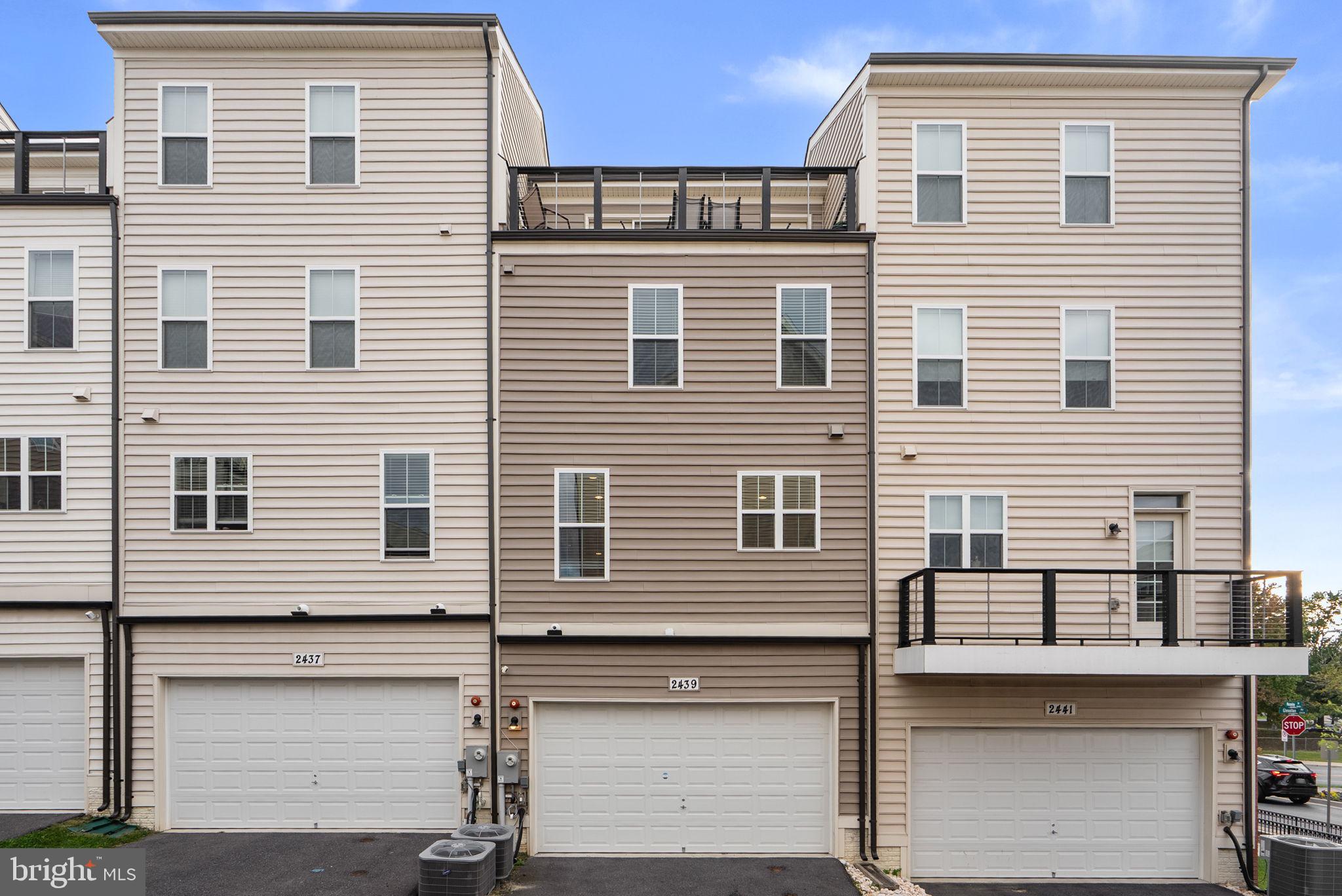 GLENMONT METROCENTRE - Residential