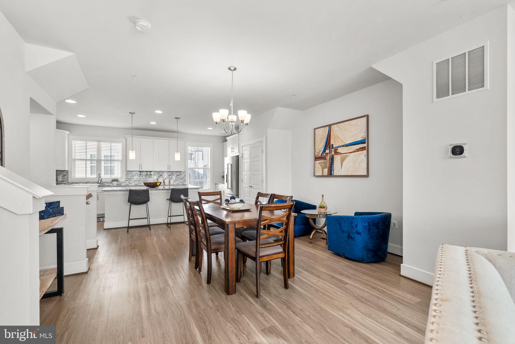 GLENMONT METROCENTRE - Residential