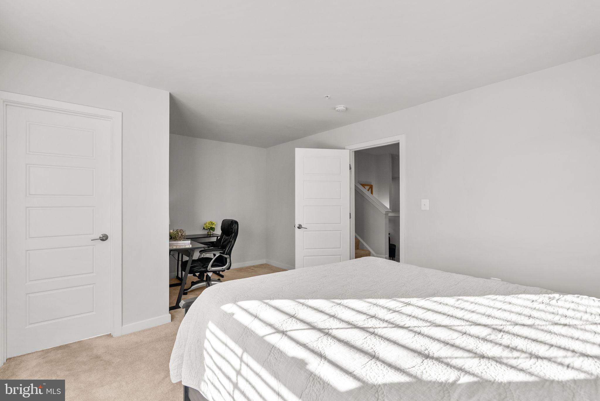 GLENMONT METROCENTRE - Residential