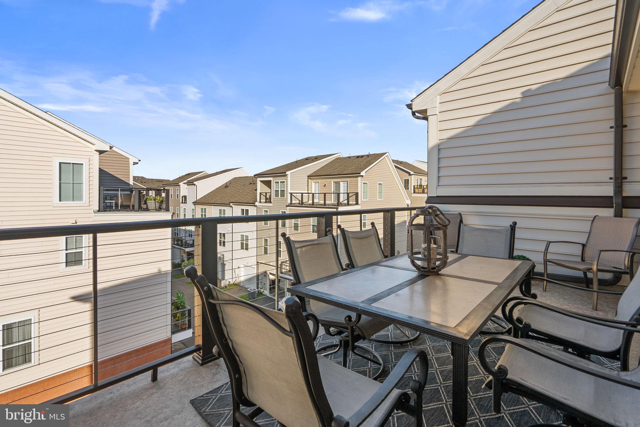 GLENMONT METROCENTRE - Residential