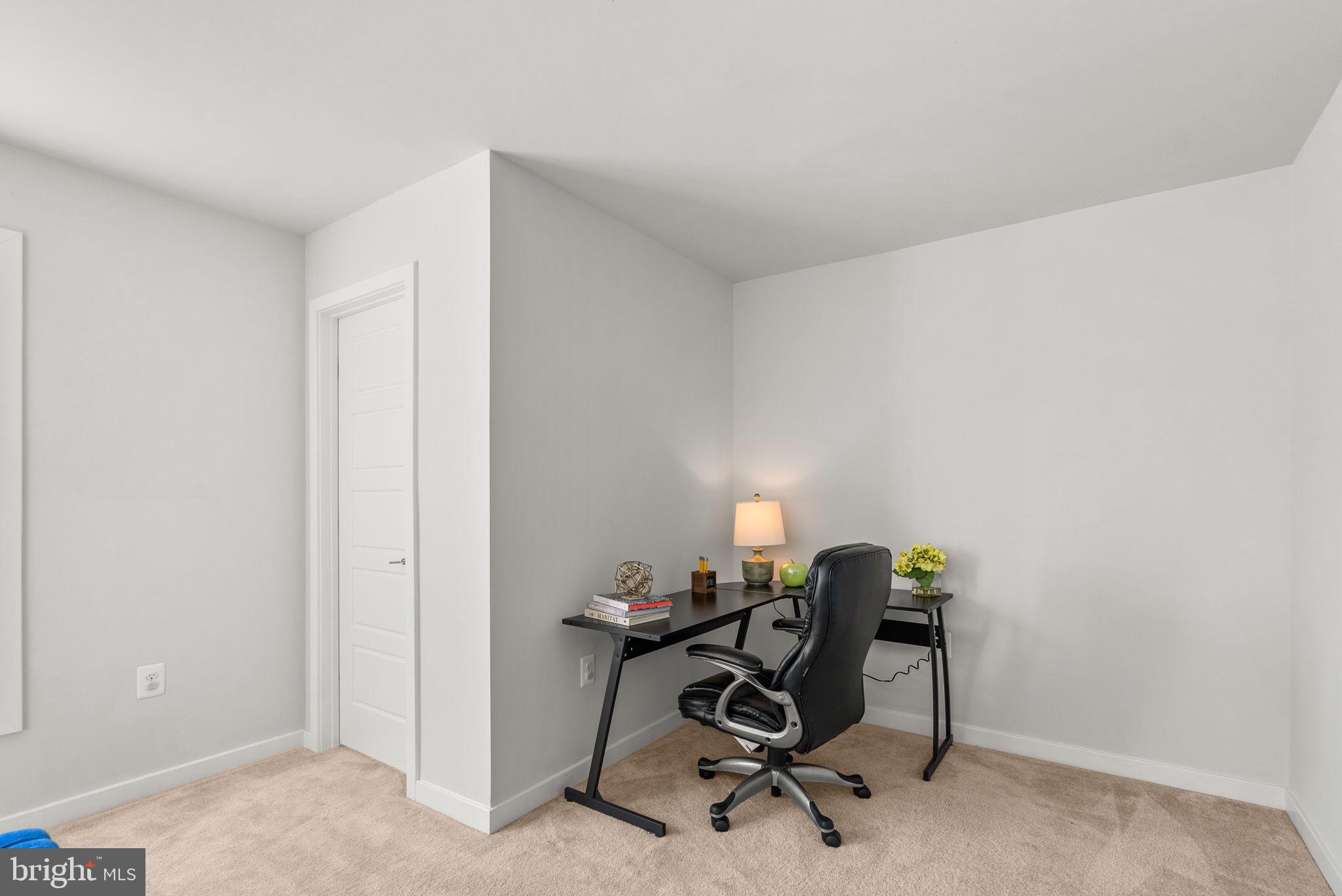 GLENMONT METROCENTRE - Residential