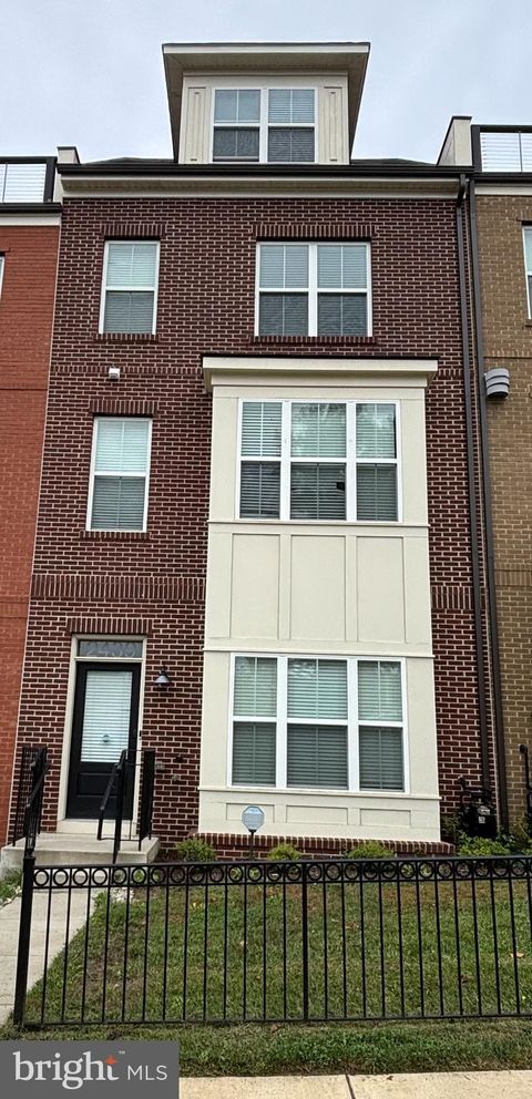 Photo of 2439 Glenallan Avenue, SILVER SPRING, MD 20906 (MLS # MDMC2202976)