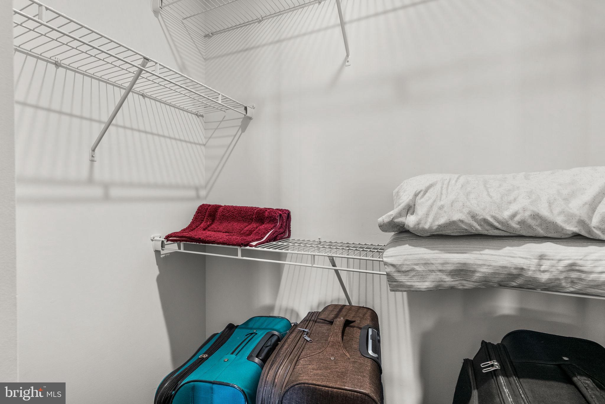 GLENMONT METROCENTRE - Residential