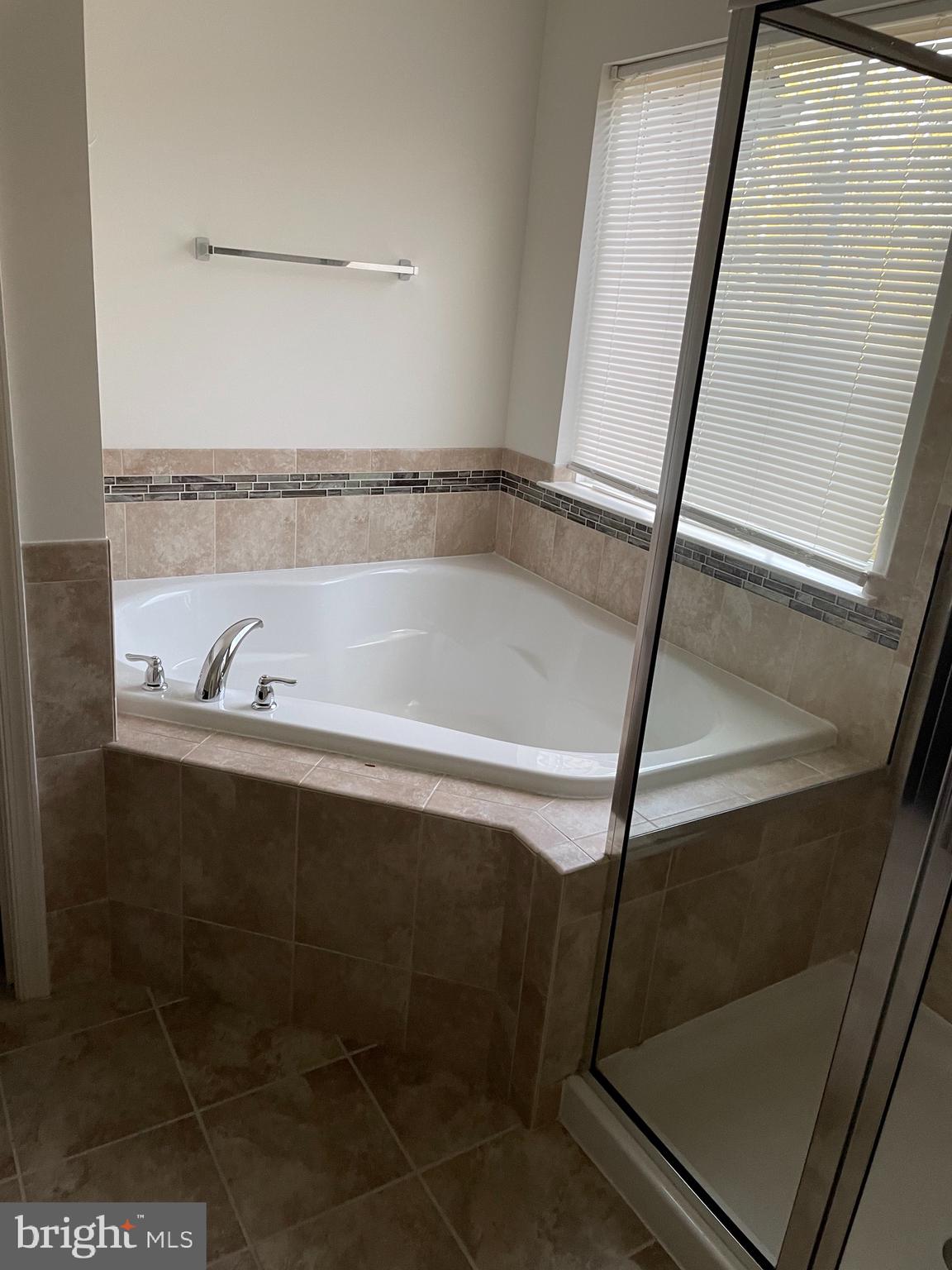 COLONIAL FORGE - Residential Lease