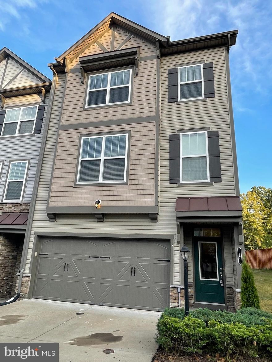 Well kept rental end unit in sought after Colonial Forge Community, HOA fees covered by owner to include dog park, tot lots, walking trails, and swimming pool. Walking distance to Colonial Forge High School. Huge Master w/sitting area, master bath w/separate shower, 2 car garage, hardwood floors on main level, gourmet kitchen. Minutes to 1-95, VRE and slug lots. Pets allowed case by case basis.