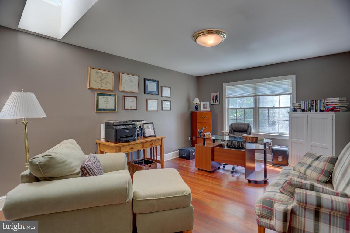 OAK LANE - Residential