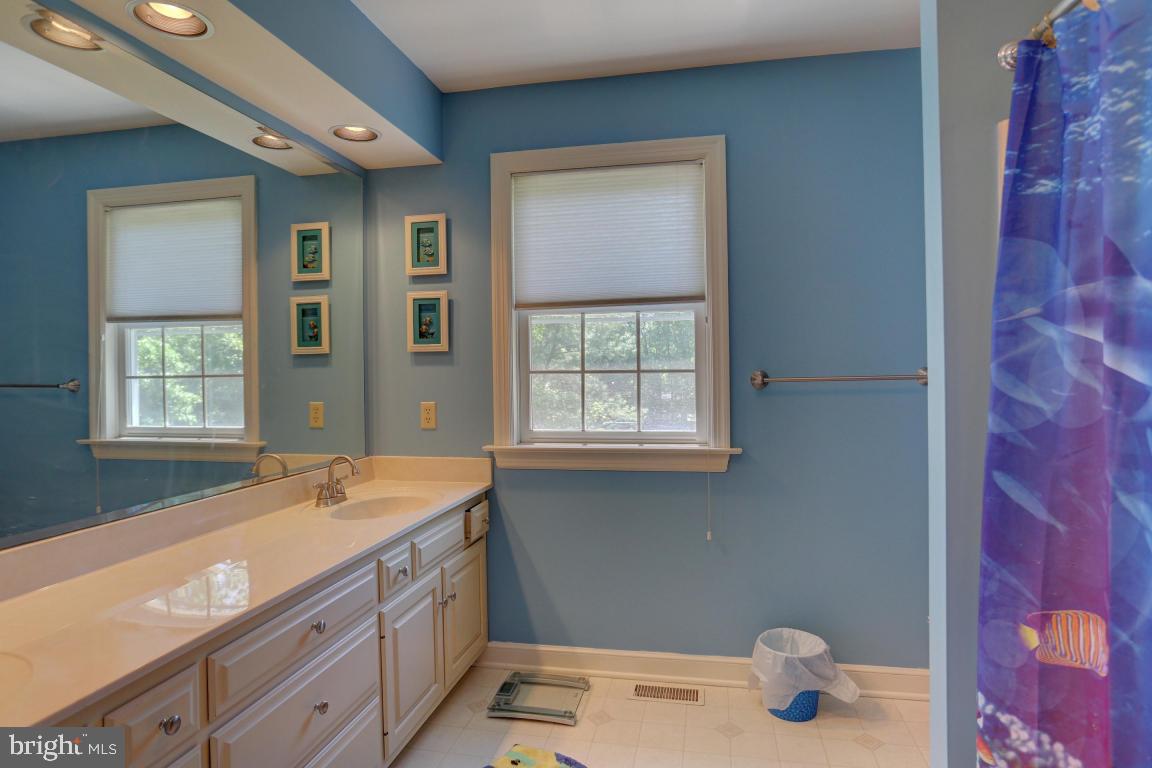 OAK LANE - Residential