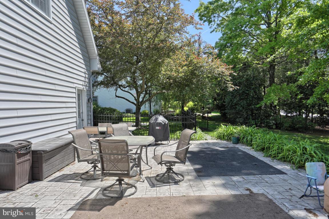 OAK LANE - Residential