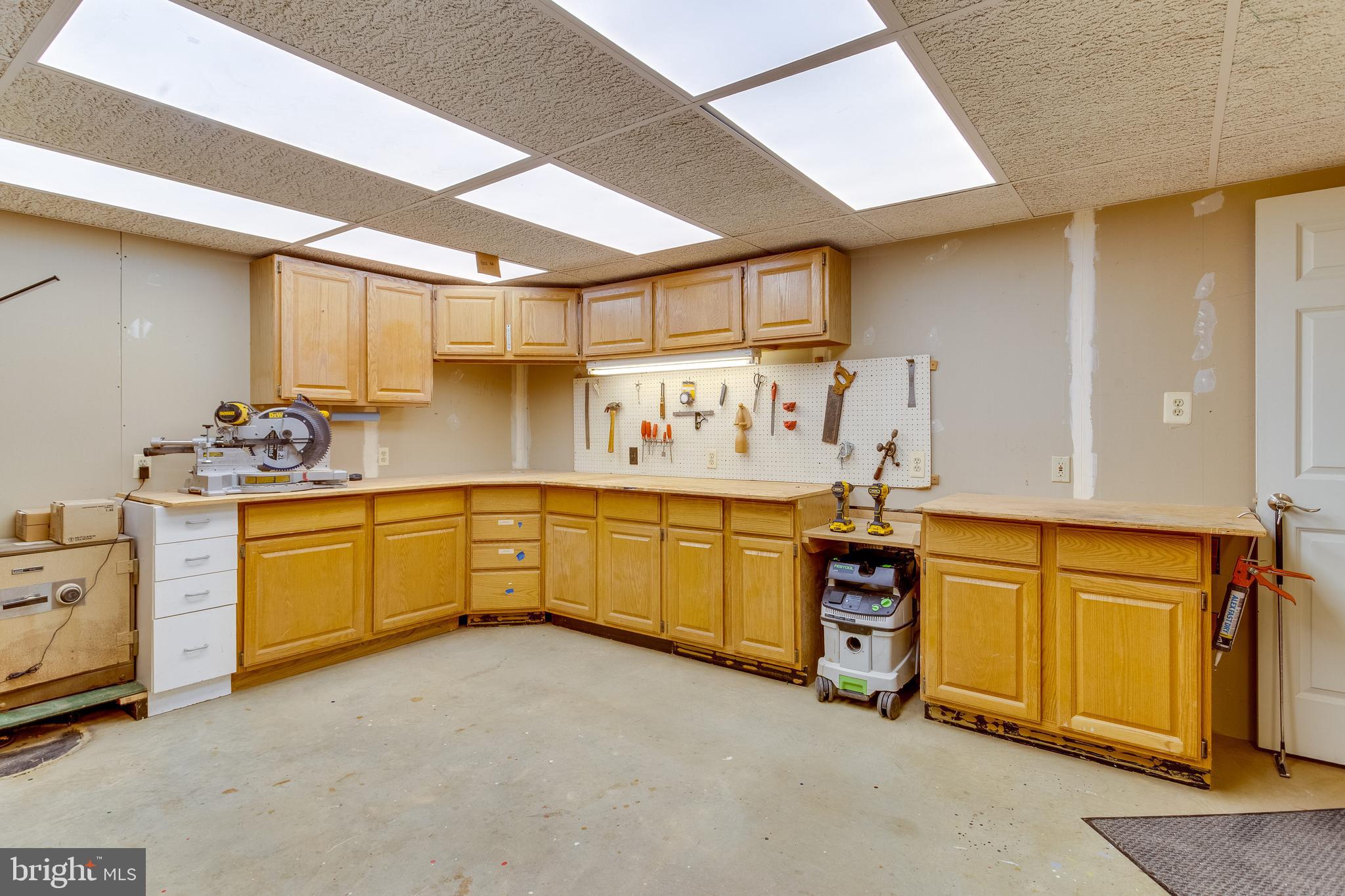 BRYNWOOD HILLS - Residential