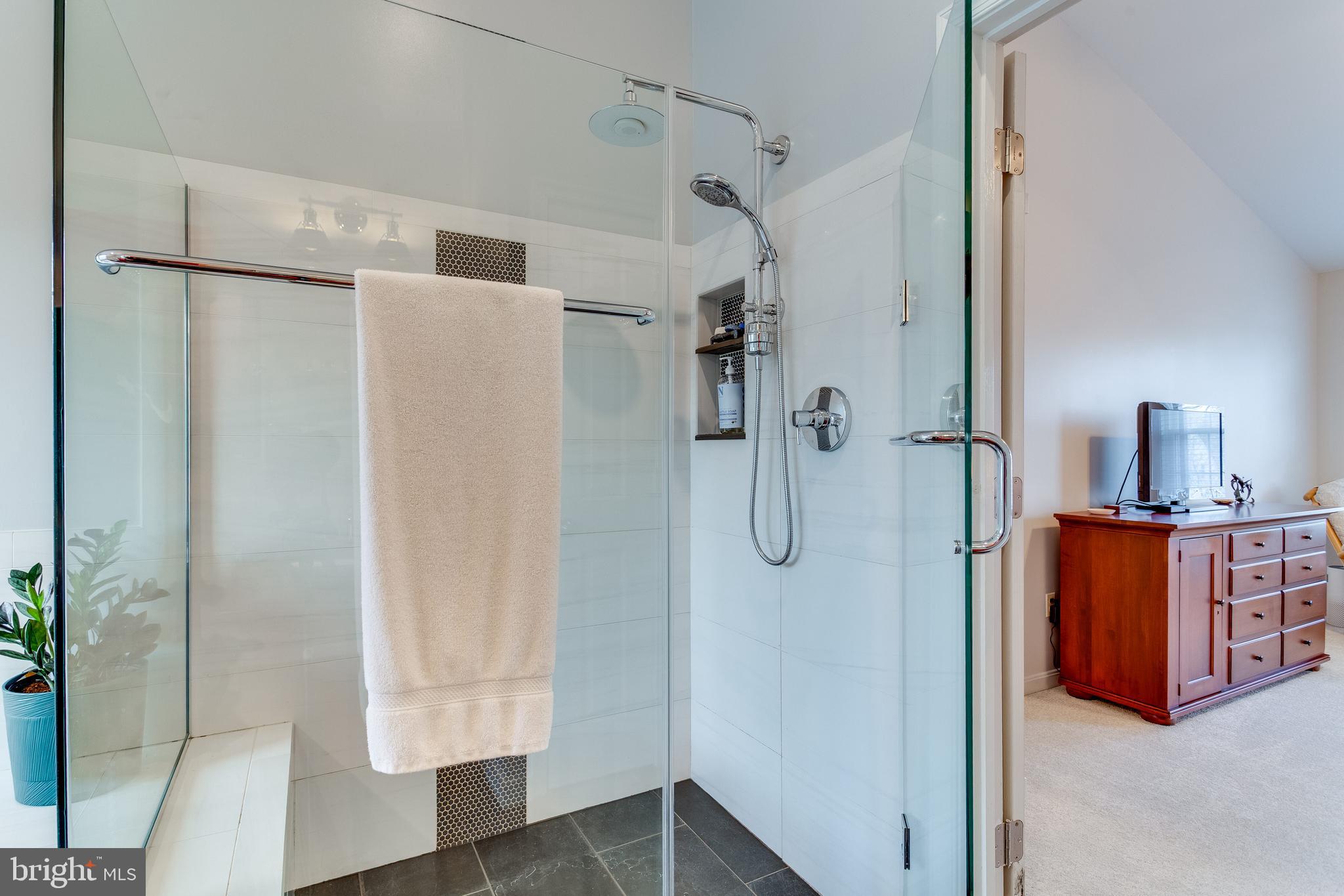 BRYNWOOD HILLS - Residential