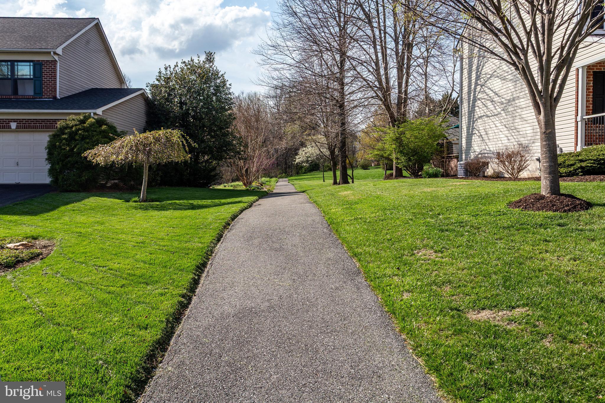 BRYNWOOD HILLS - Residential