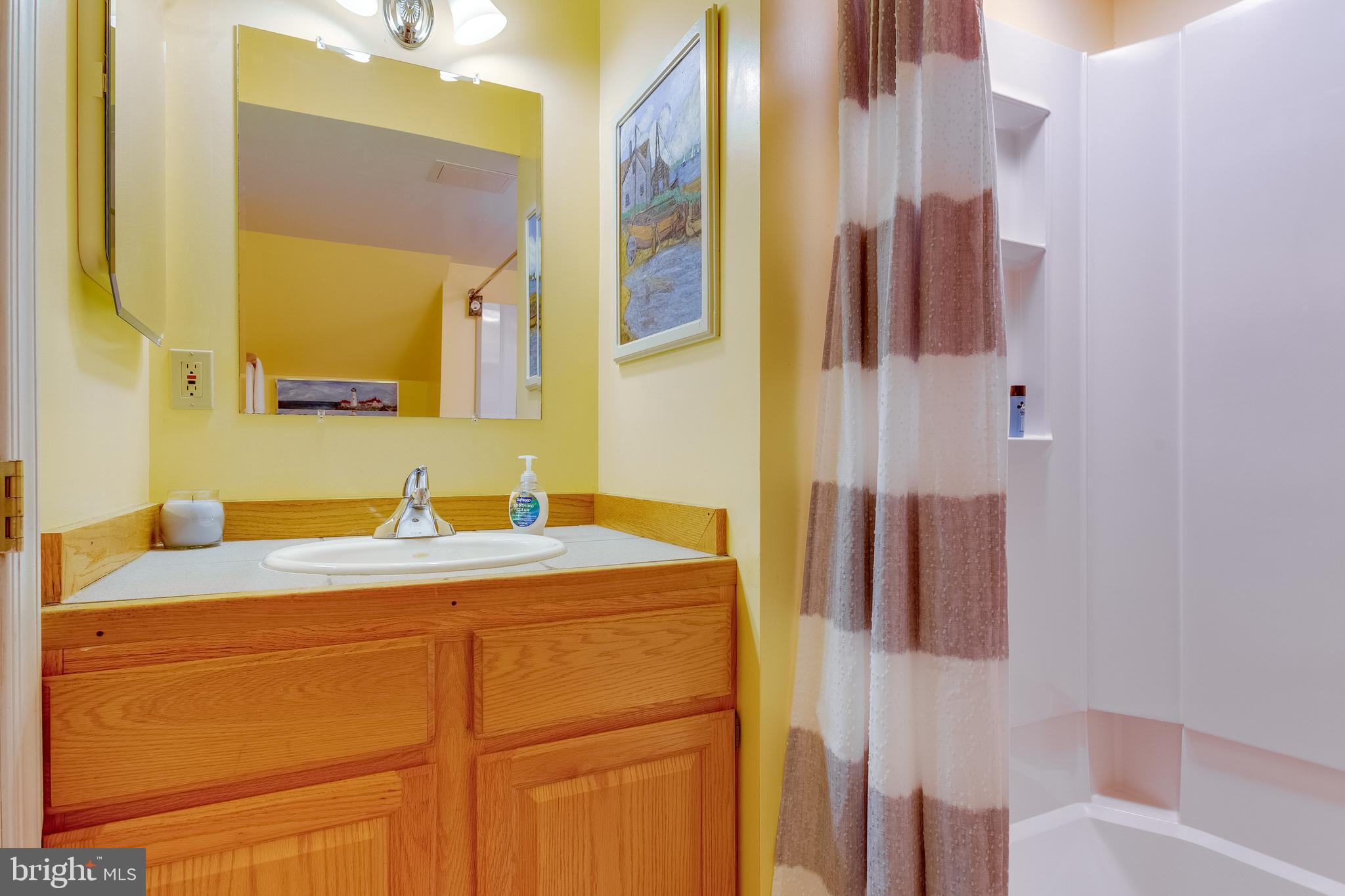 BRYNWOOD HILLS - Residential